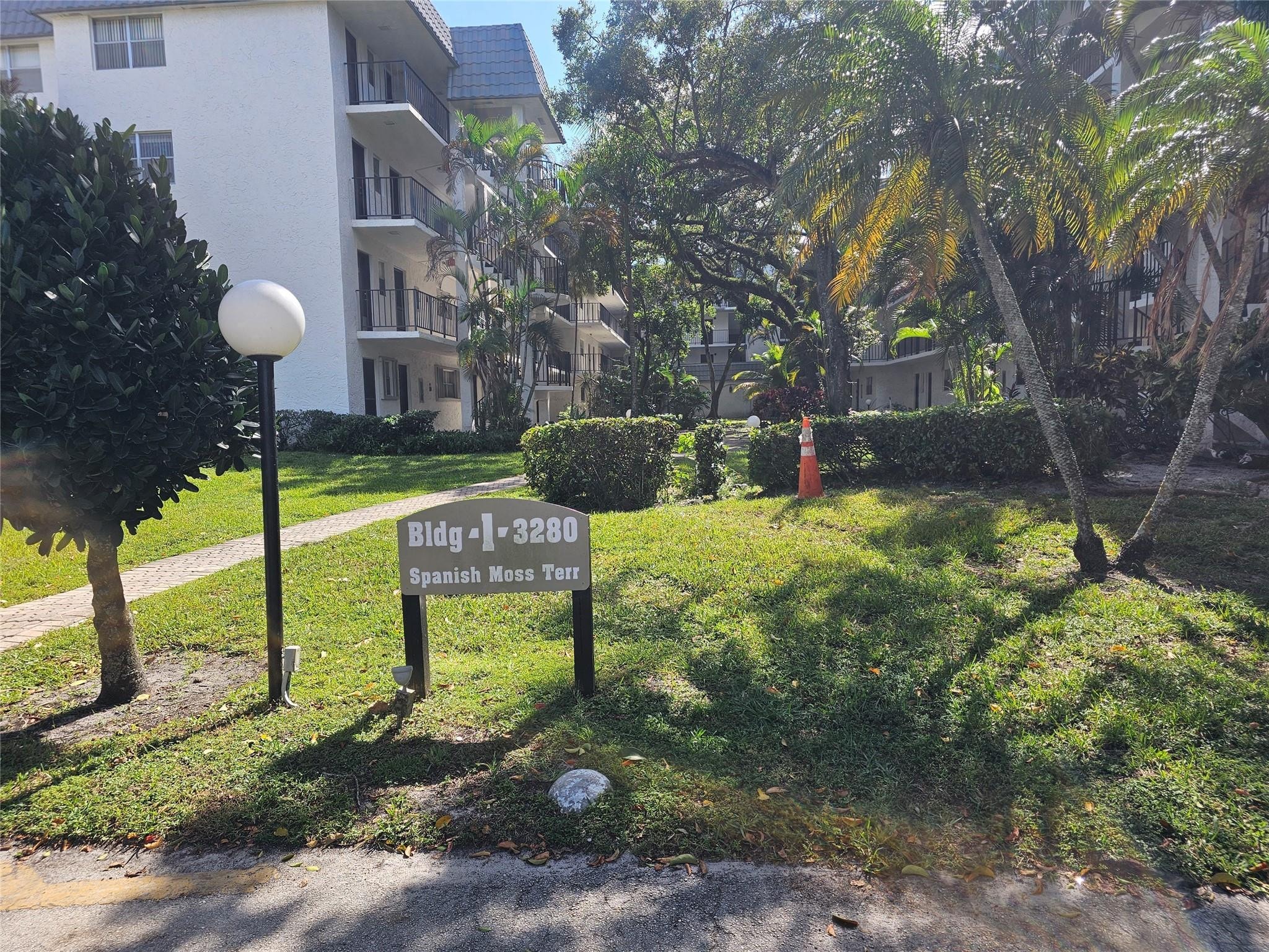 3BR – Condominium at 3280 Spanish Moss Terrace #209