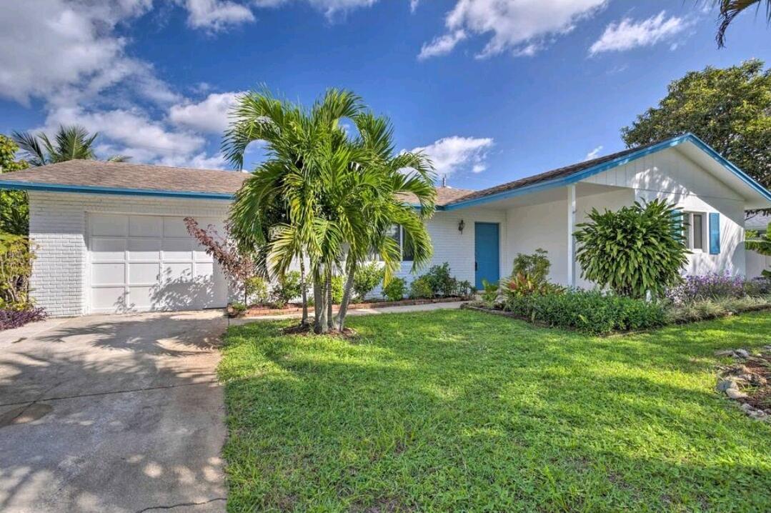 3BR – SingleFamilyResidence at 1036 Coral Drive