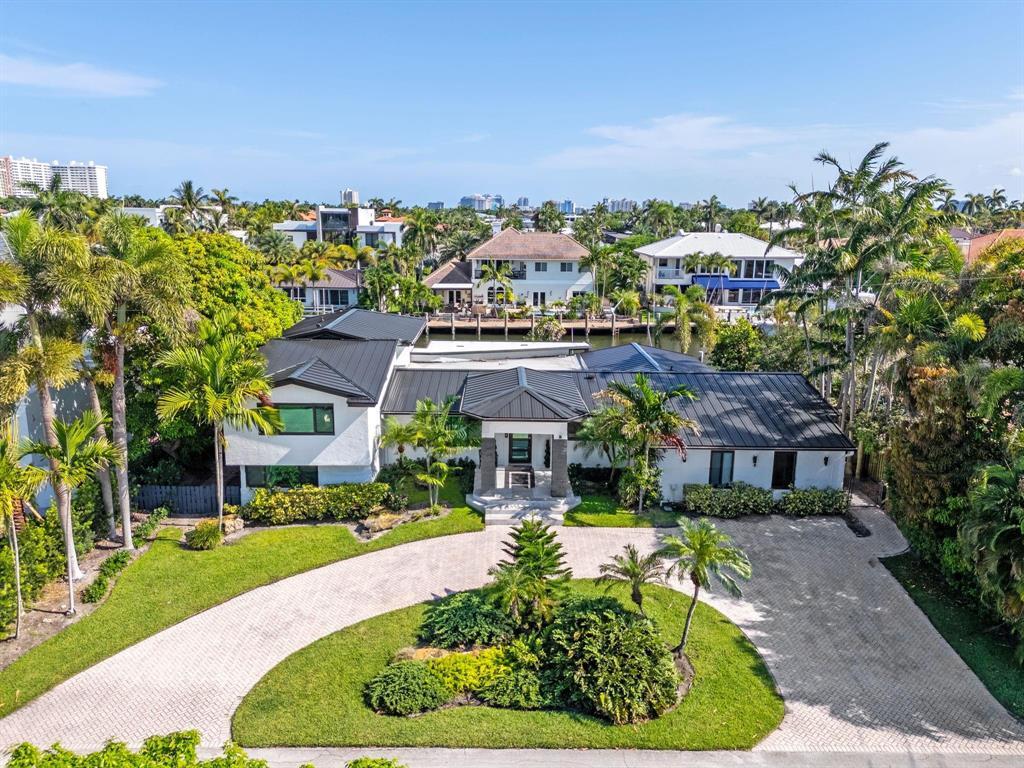 6BR – SingleFamilyResidence at 2878 NE 26th Street