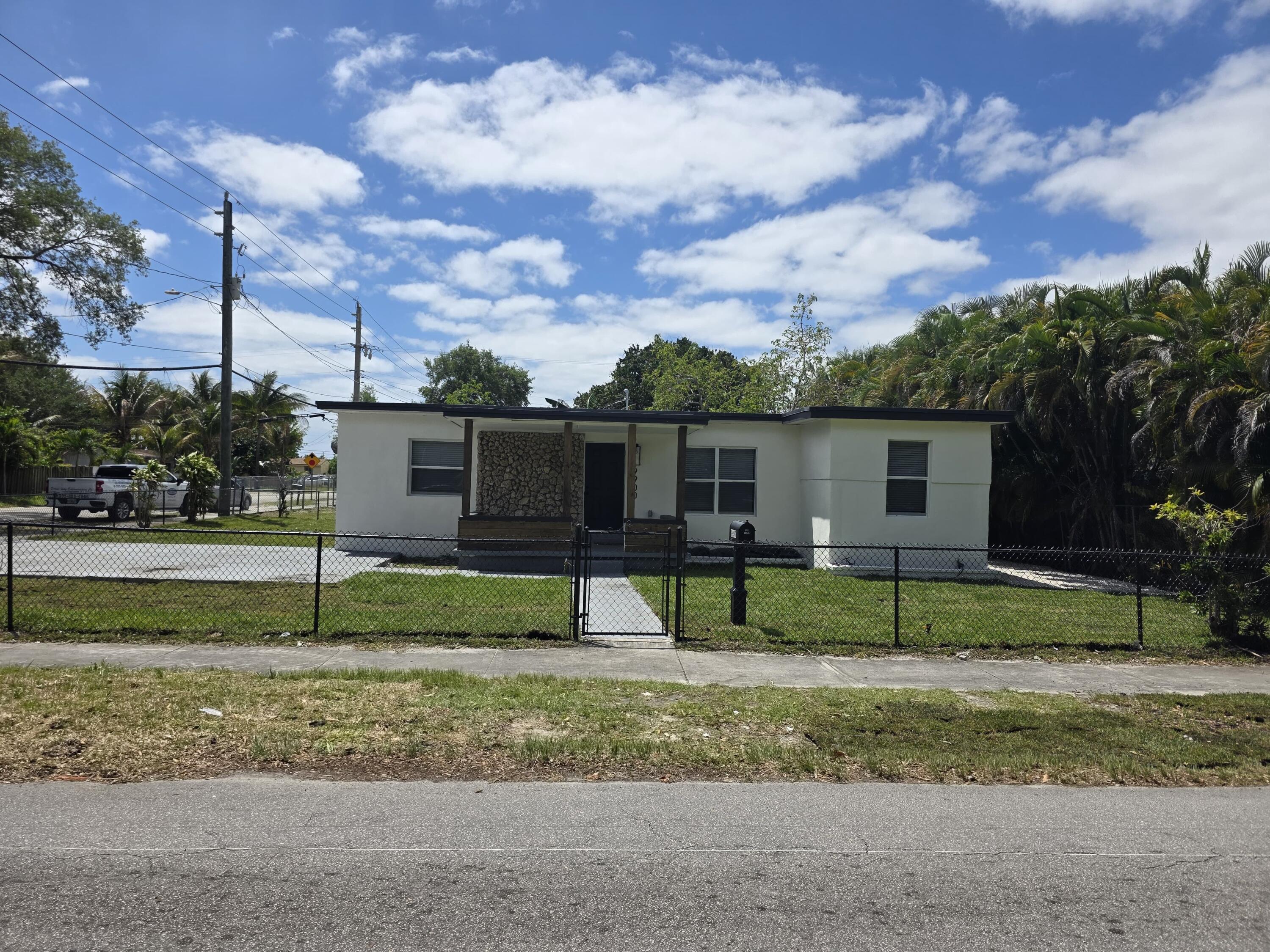3BR – SingleFamilyResidence at 9900 NW 25th Avenue