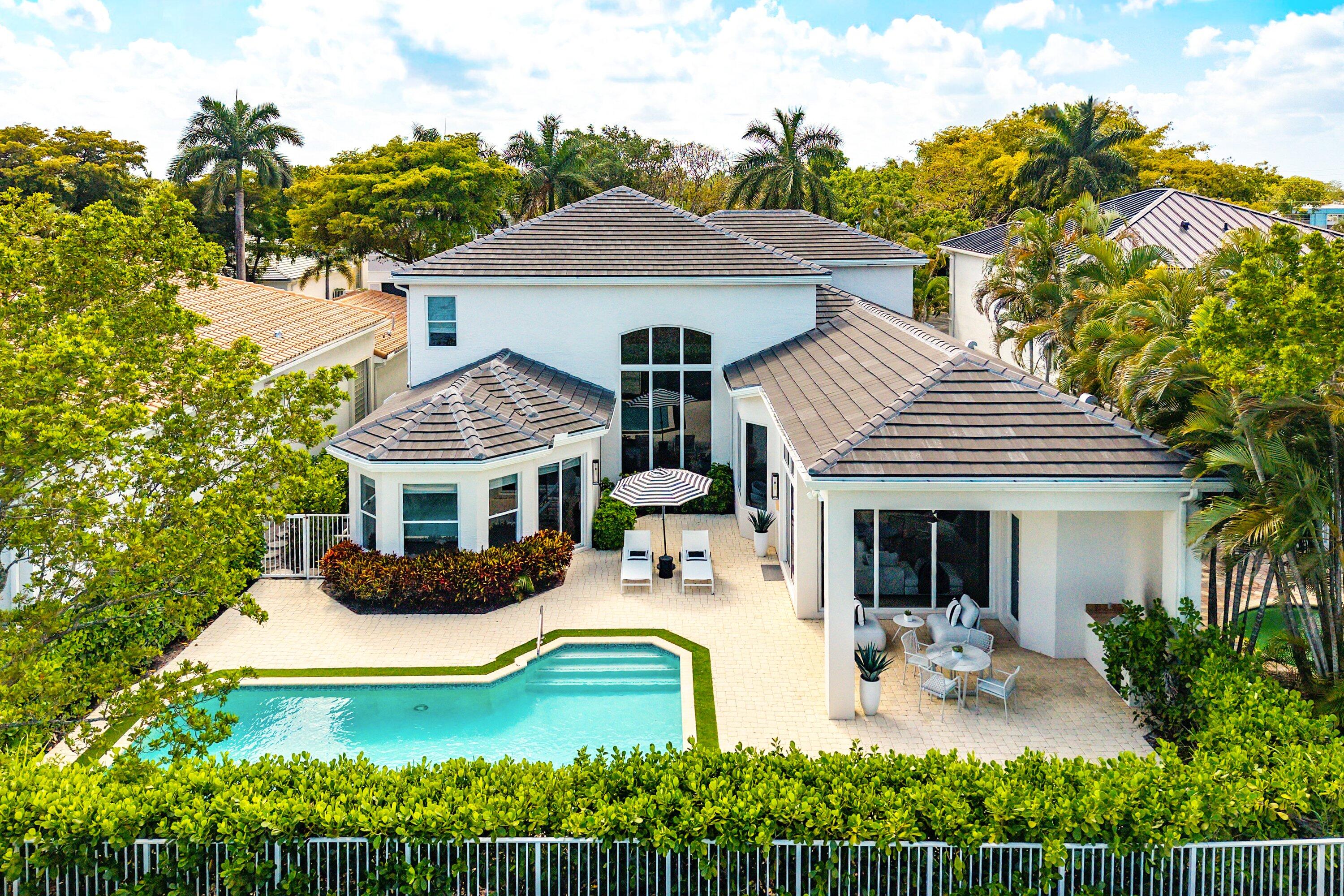 6BR – SingleFamilyResidence at 16032 Bristol Isle Way