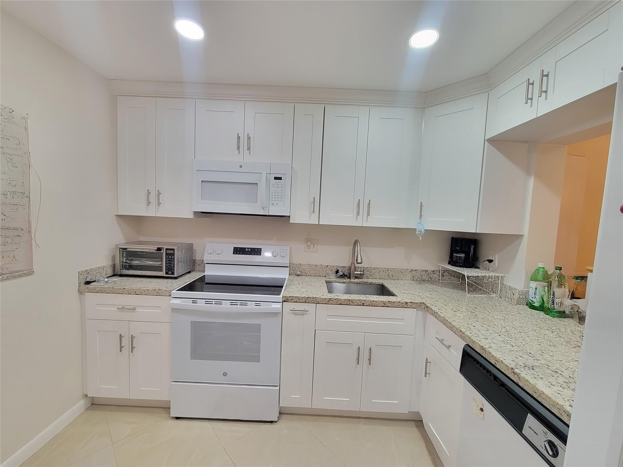 2BR – Condominium at 5945 Del Lago Circle