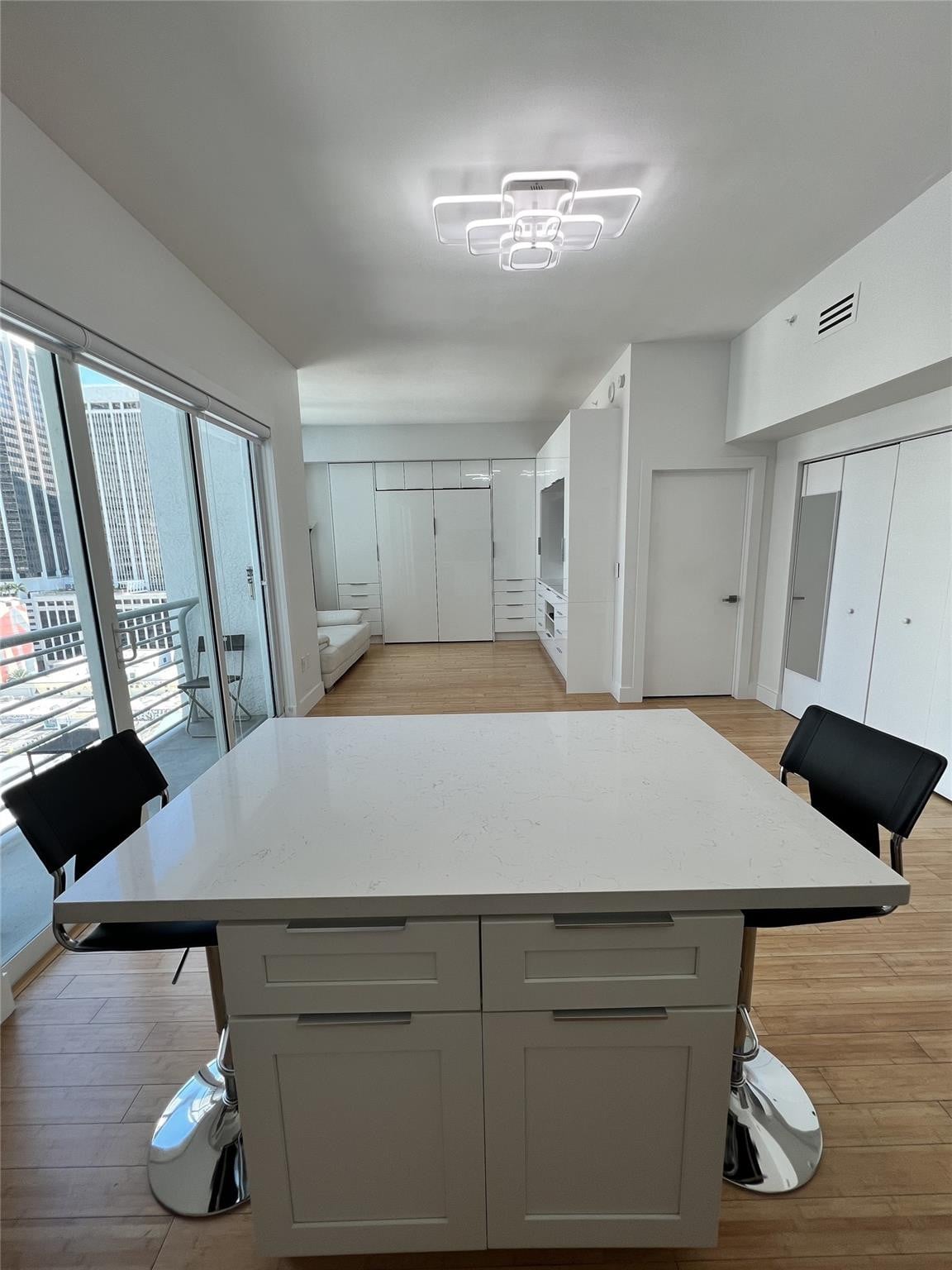 1BR – Condominium at 133 NE 2nd Avenue