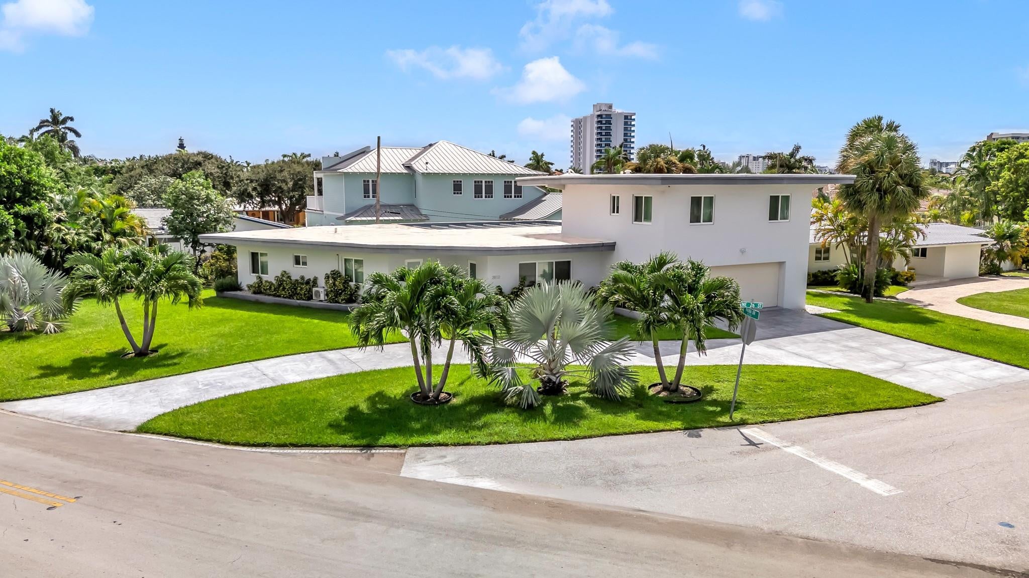 4BR – SingleFamilyResidence at 2812 NE 27th Street