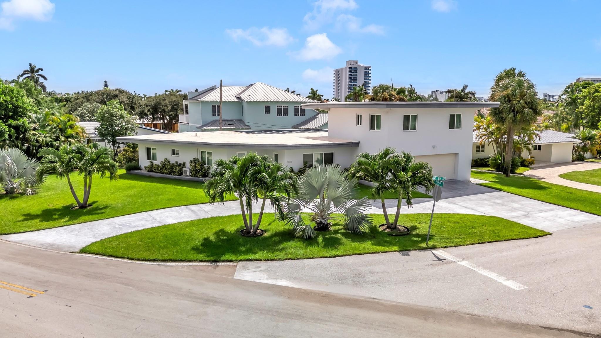 4BR – SingleFamilyResidence at 2812 NE 27th Street