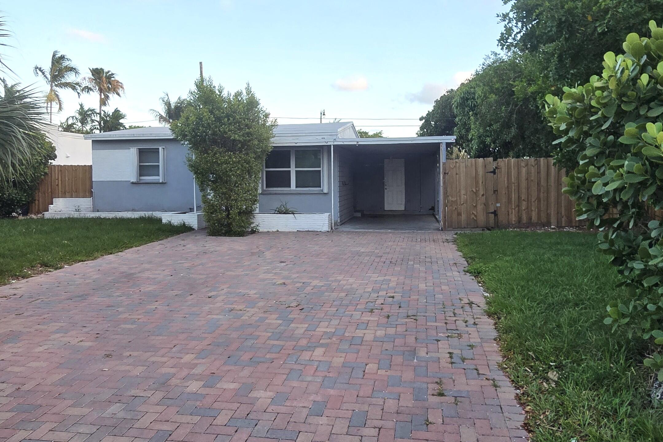 2BR – SingleFamilyResidence at 1512 NE 28th Street