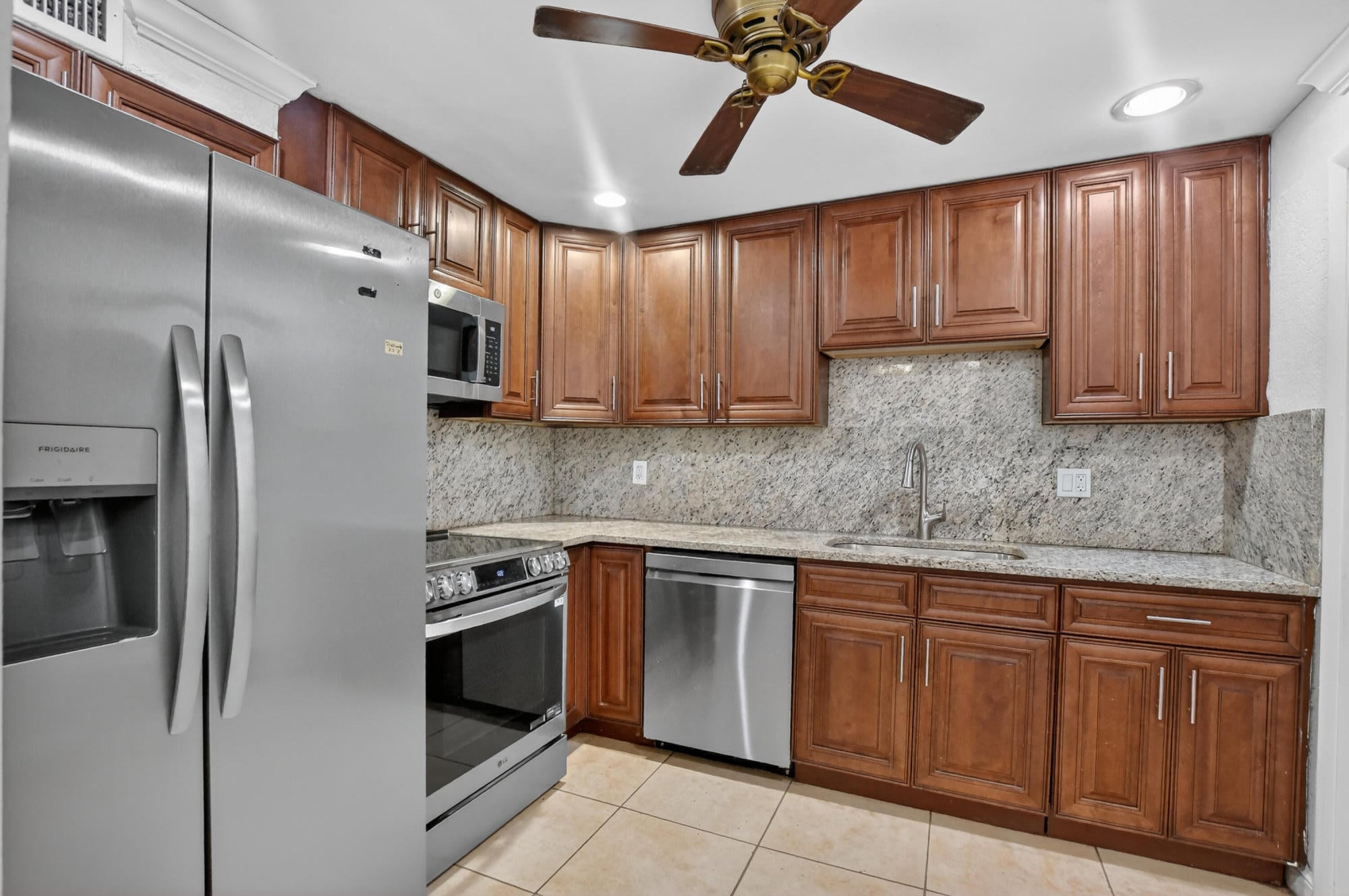 3BR – Condominium at 636 NW 13th Street #0110