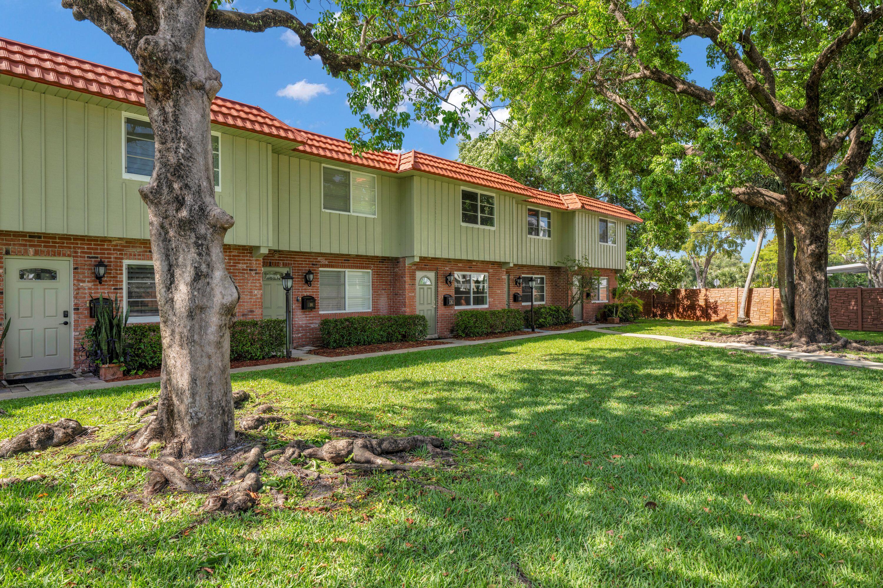 2BR – Condominium at 16 NE 20th Court #B8