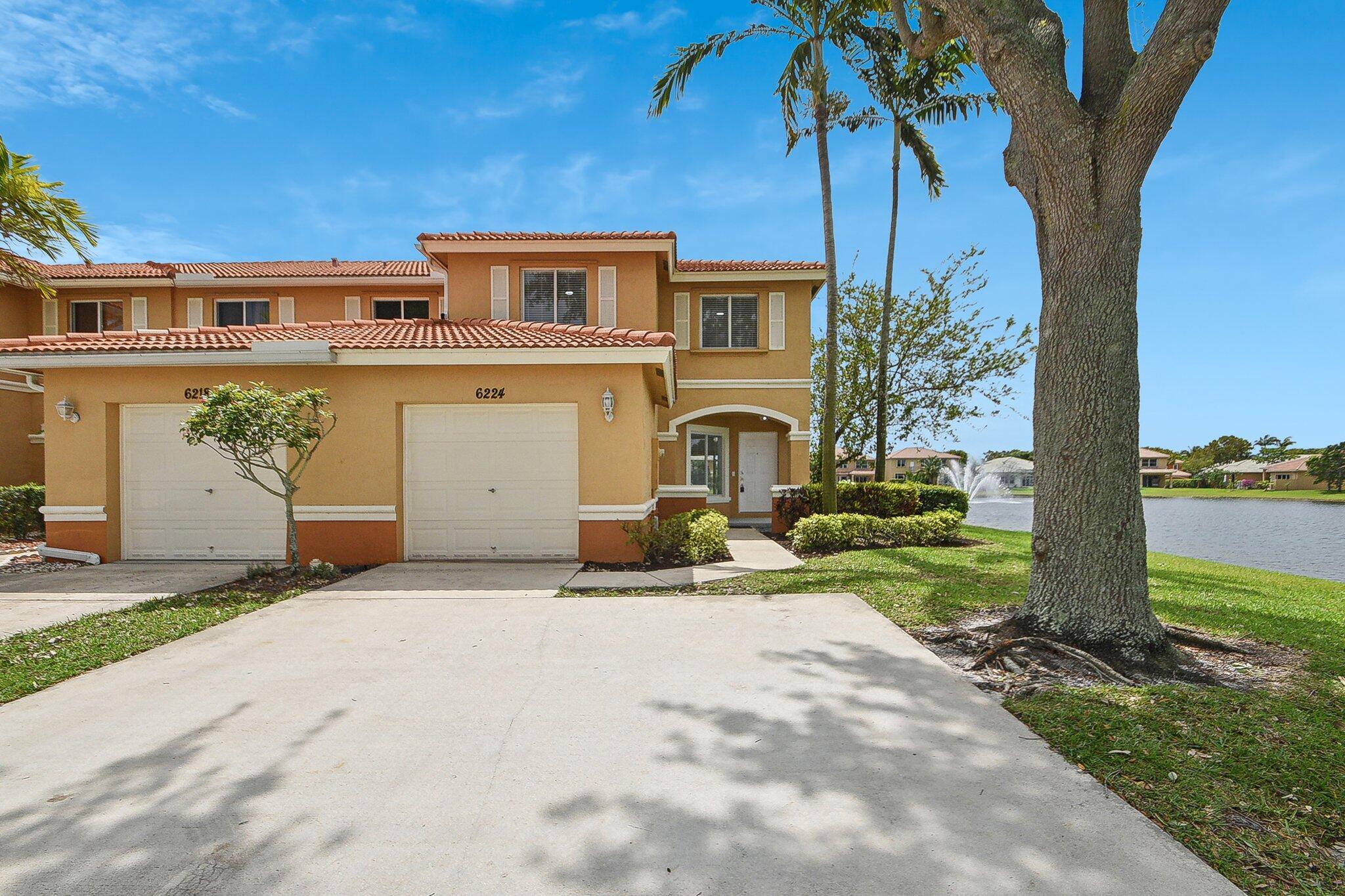 3BR – Townhouse at 6224 Reynolds Street