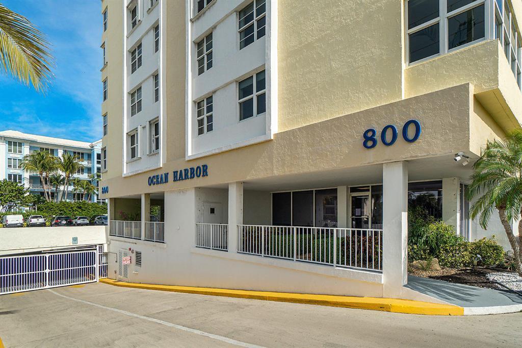 1BR – Condominium at 800 SE 20th Avenue #407