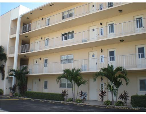 2BR – Condominium at 698 NE Spanish River Boulevard #0160