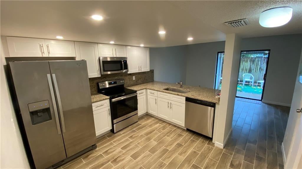 2BR – Townhouse at 5269 SW 40th Avenue #21