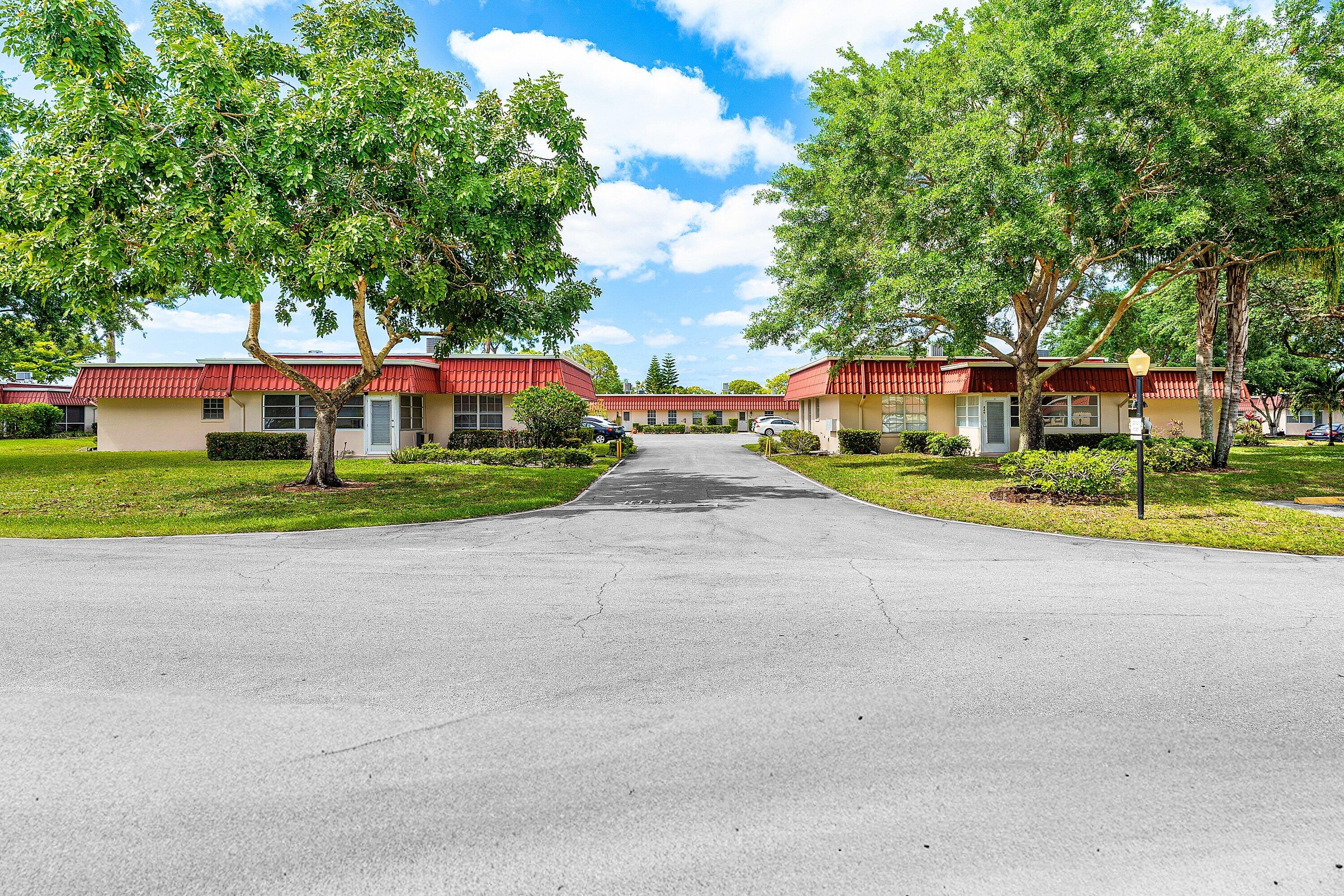 1BR – Condominium at 852 Salem Lane