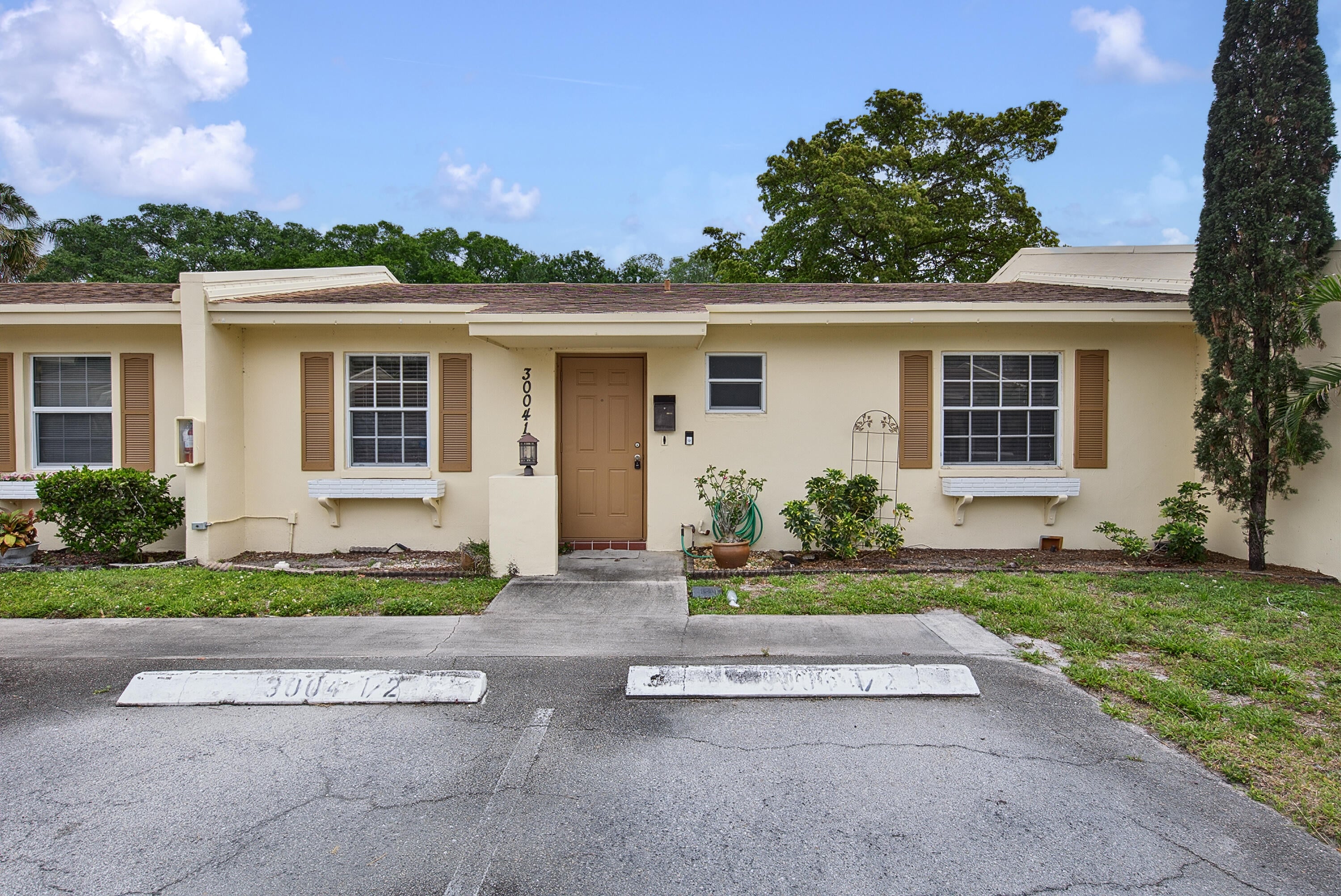 2BR – RES at 3004 NW 69th Court #1d