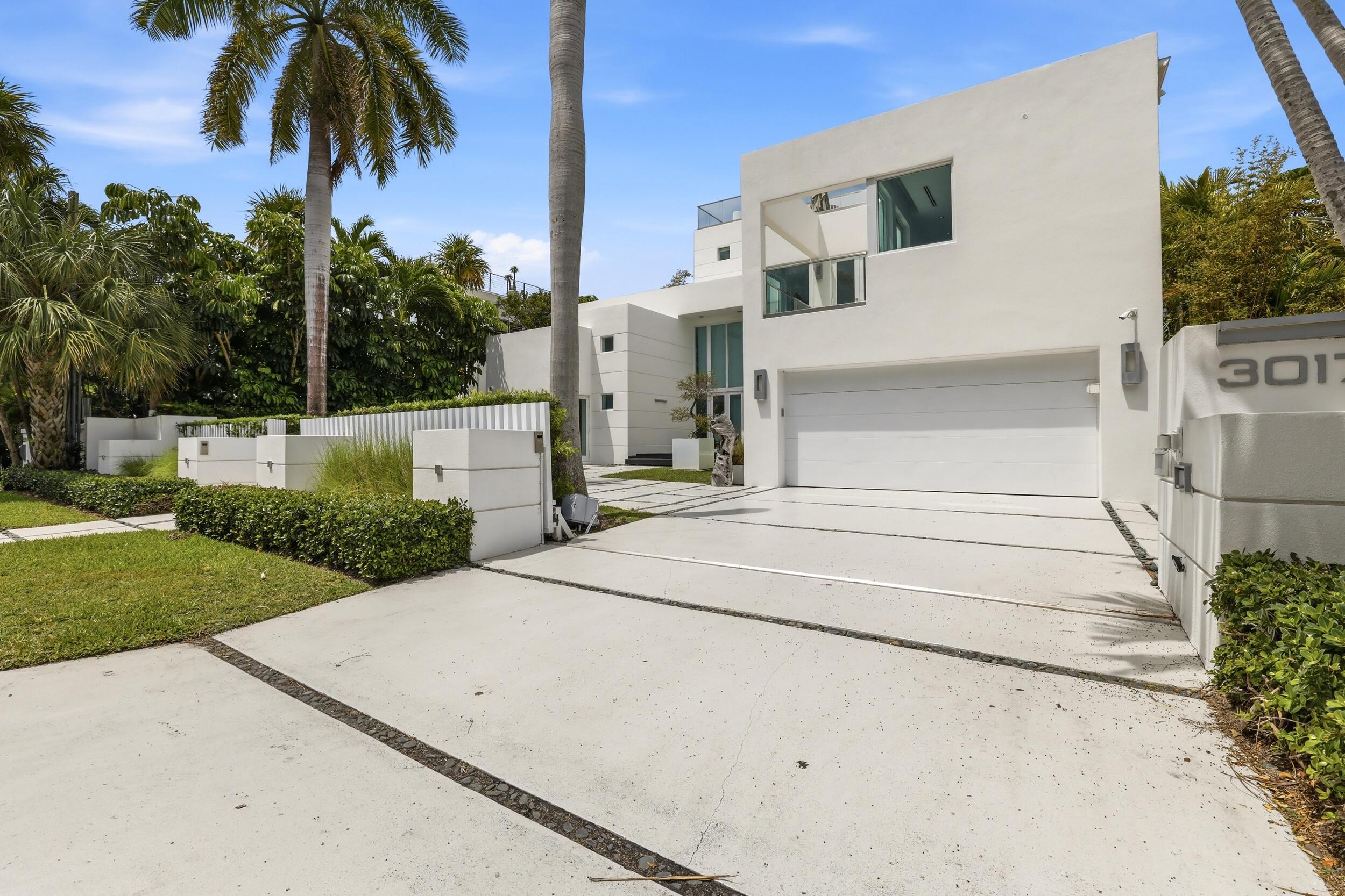 6BR – SingleFamilyResidence at 3017 N Atlantic Boulevard