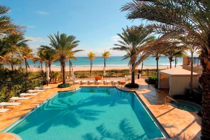2BR – Condominium at 4445 El Mar Drive