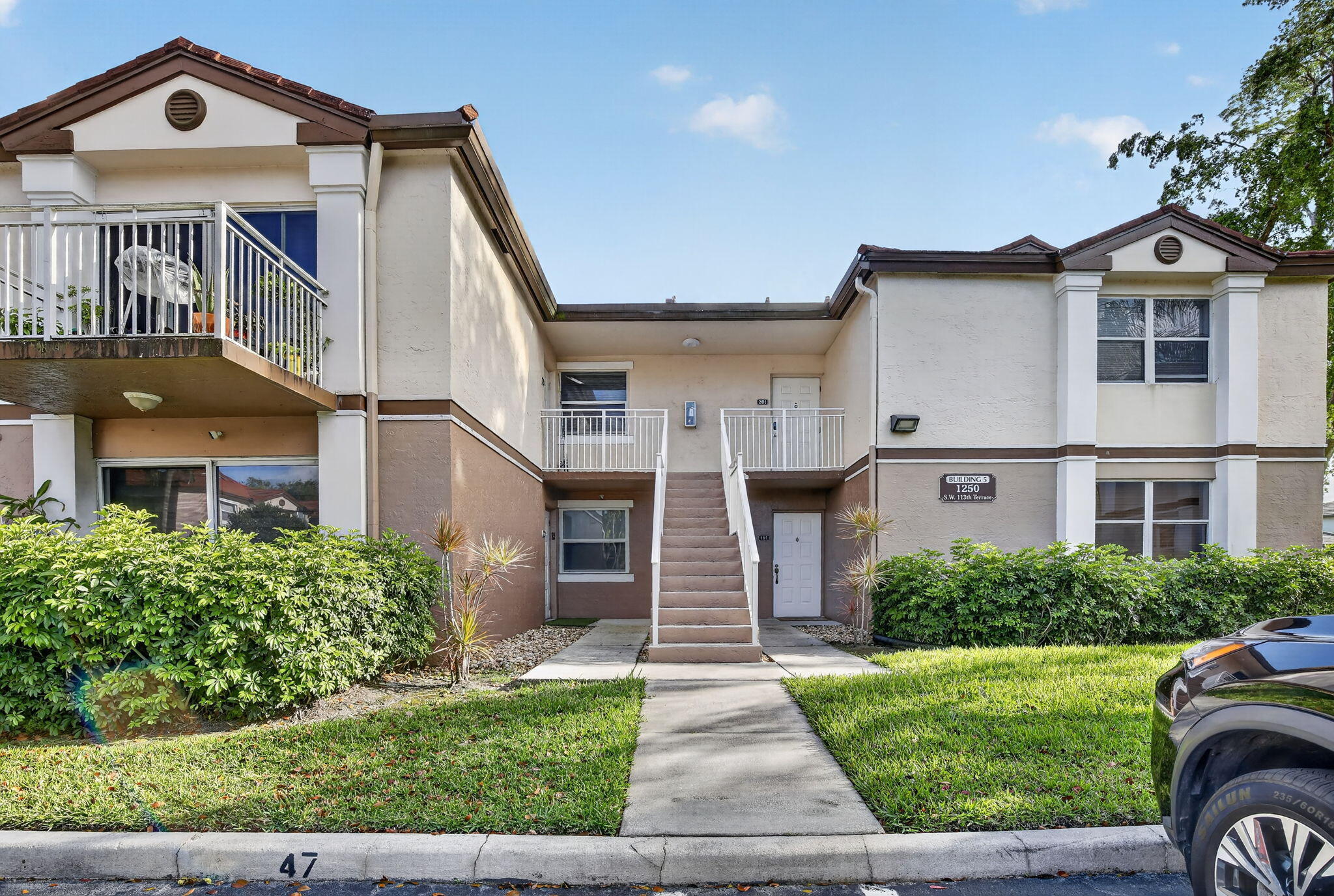1BR – Condominium at 1250 SW 113th Terrace #201