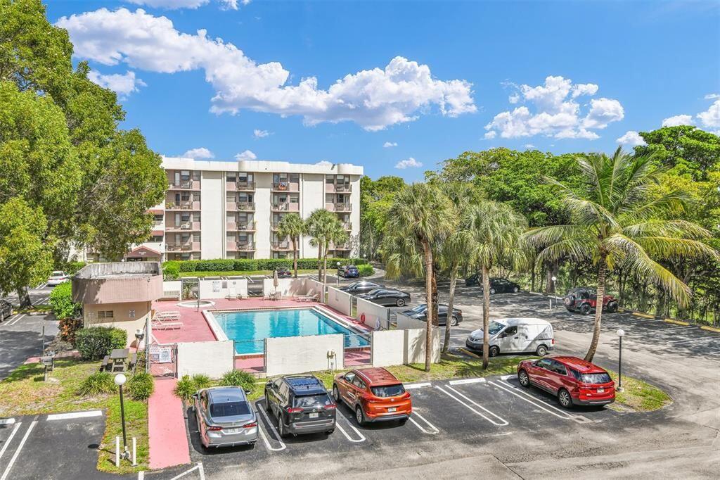 1BR – Condominium at 2501 Riverside Drive #206-a