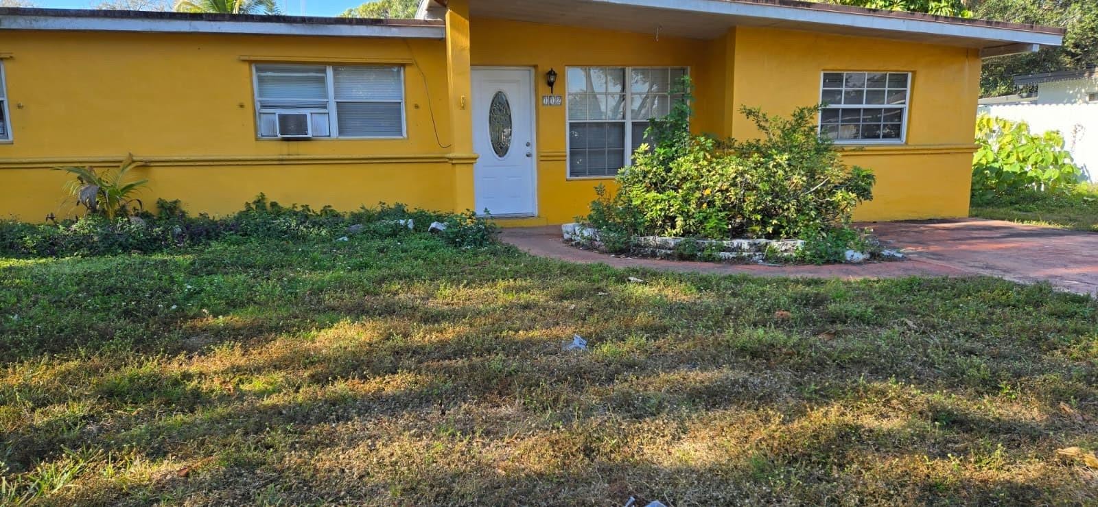 4BR – SingleFamilyResidence at 112 Newton Road
