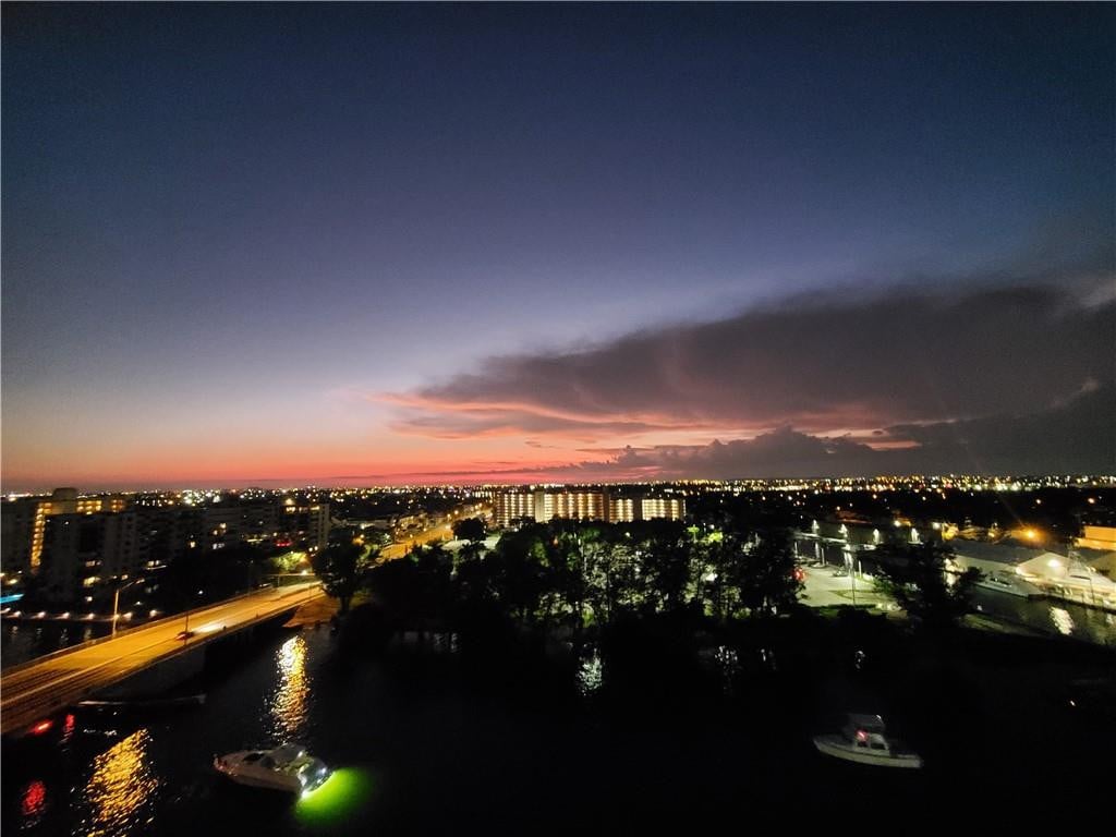 2BR – Condominium at 1401 N Riverside Drive #807