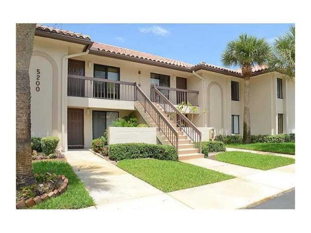 2BR – Condominium at 5200 E Club Circle #206