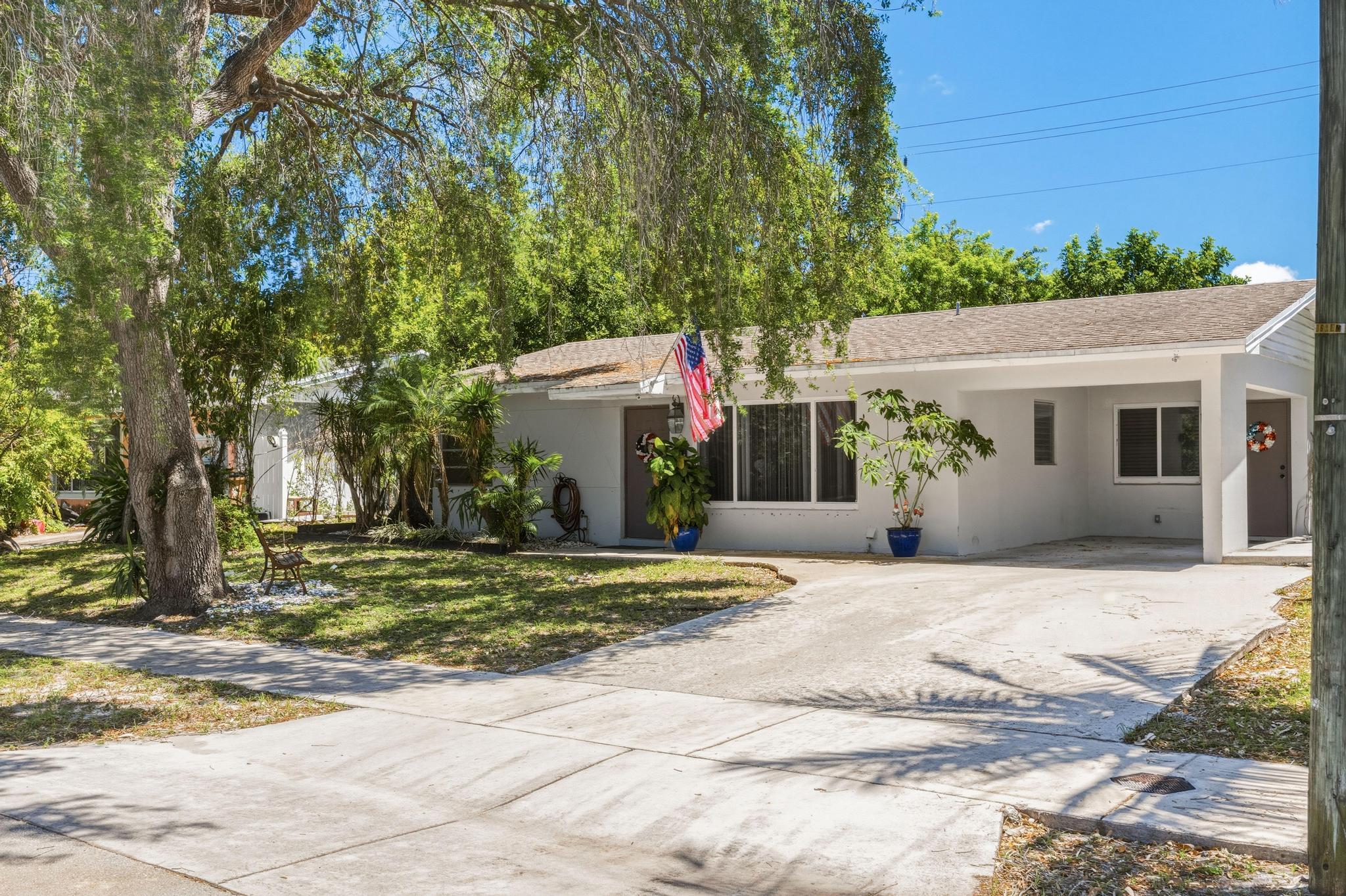 3BR – SingleFamilyResidence at 340 NE 44th Court