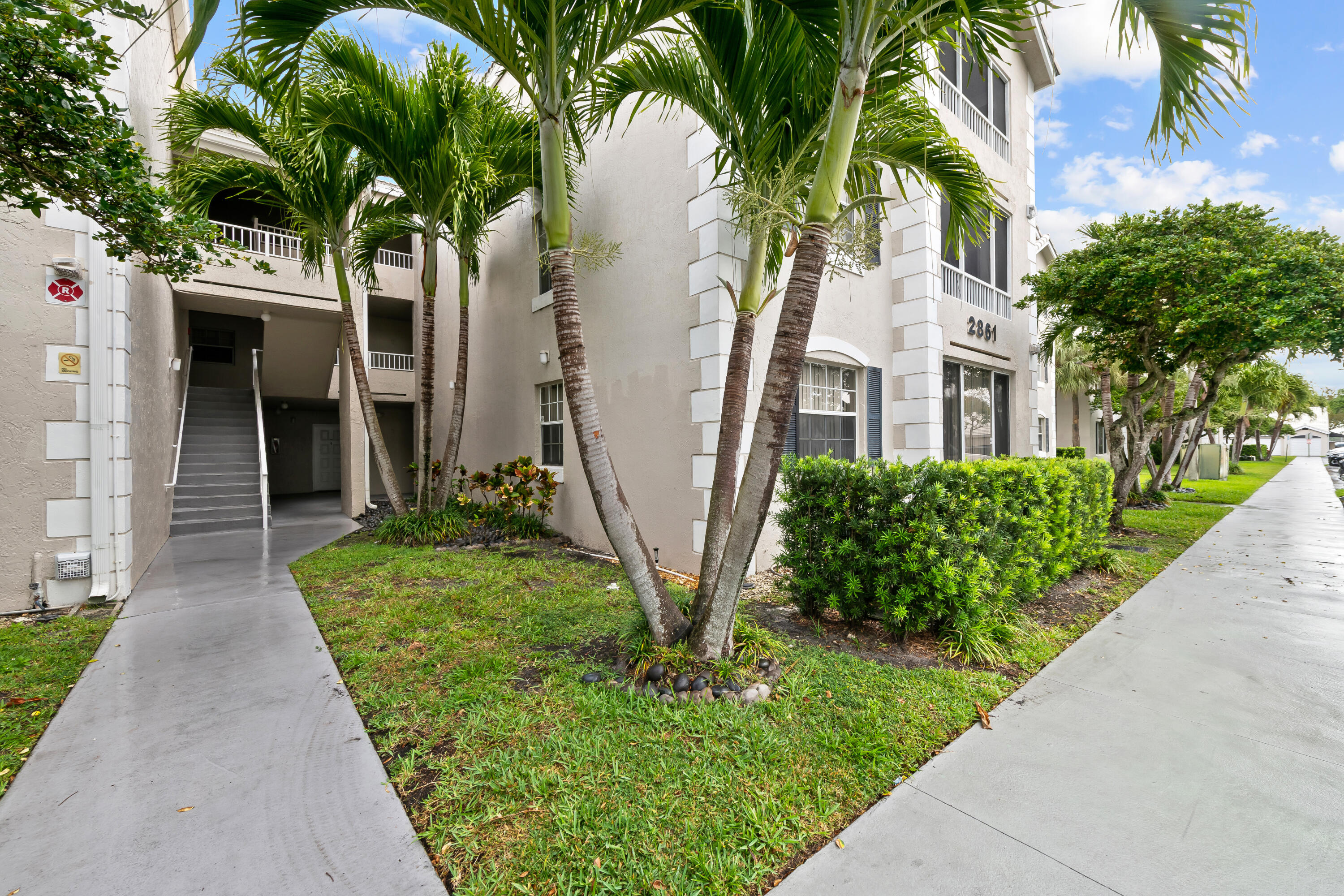 2BR – Condominium at 2861 N Oakland Forest Drive #202