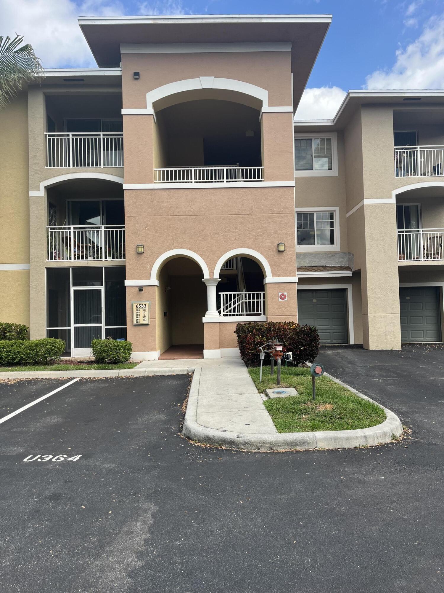 2BR – Condominium at 6533 Emerald Dunes Drive #301
