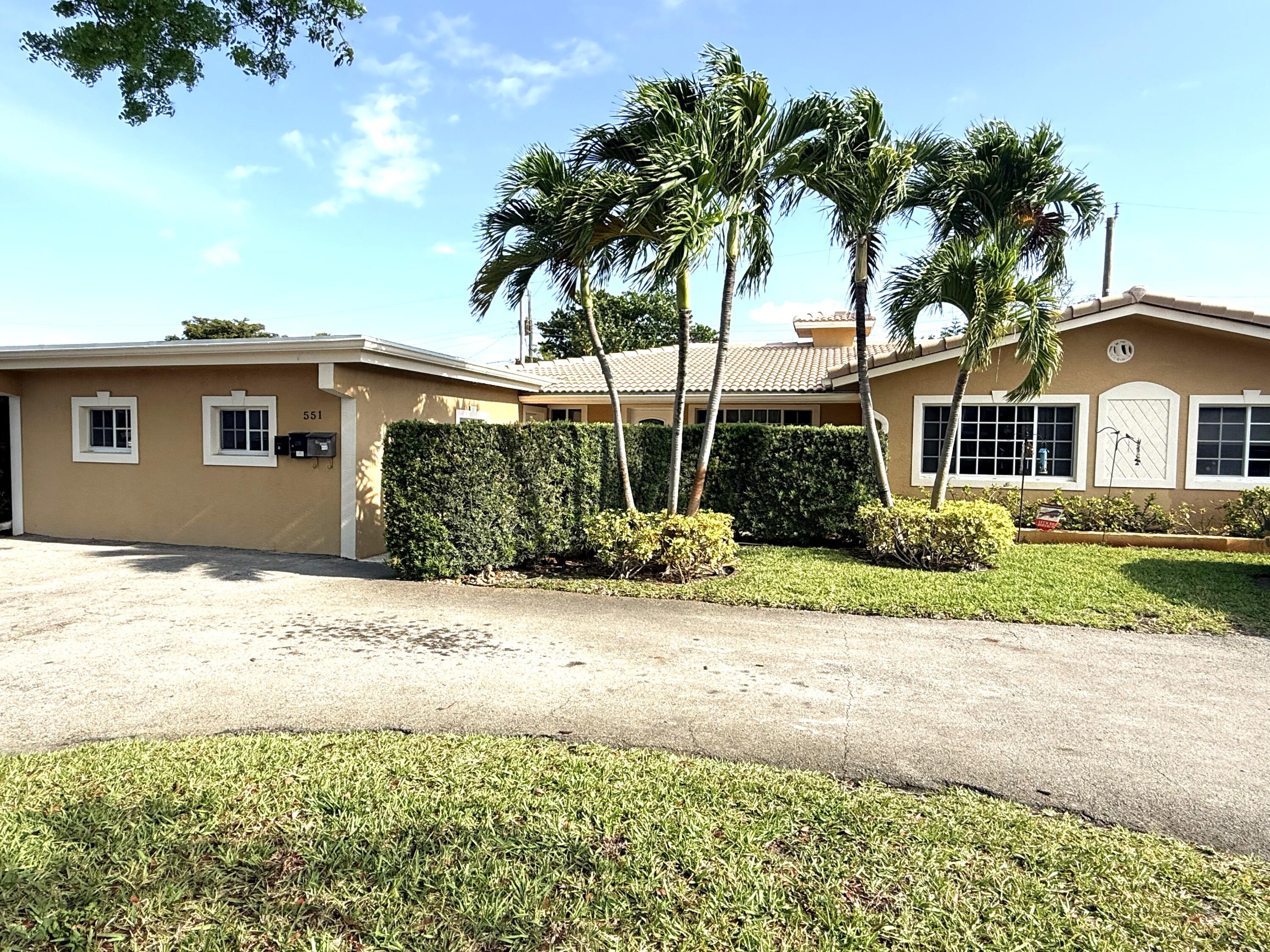 2BR – Apartment at 551 SE 15th Street #W
