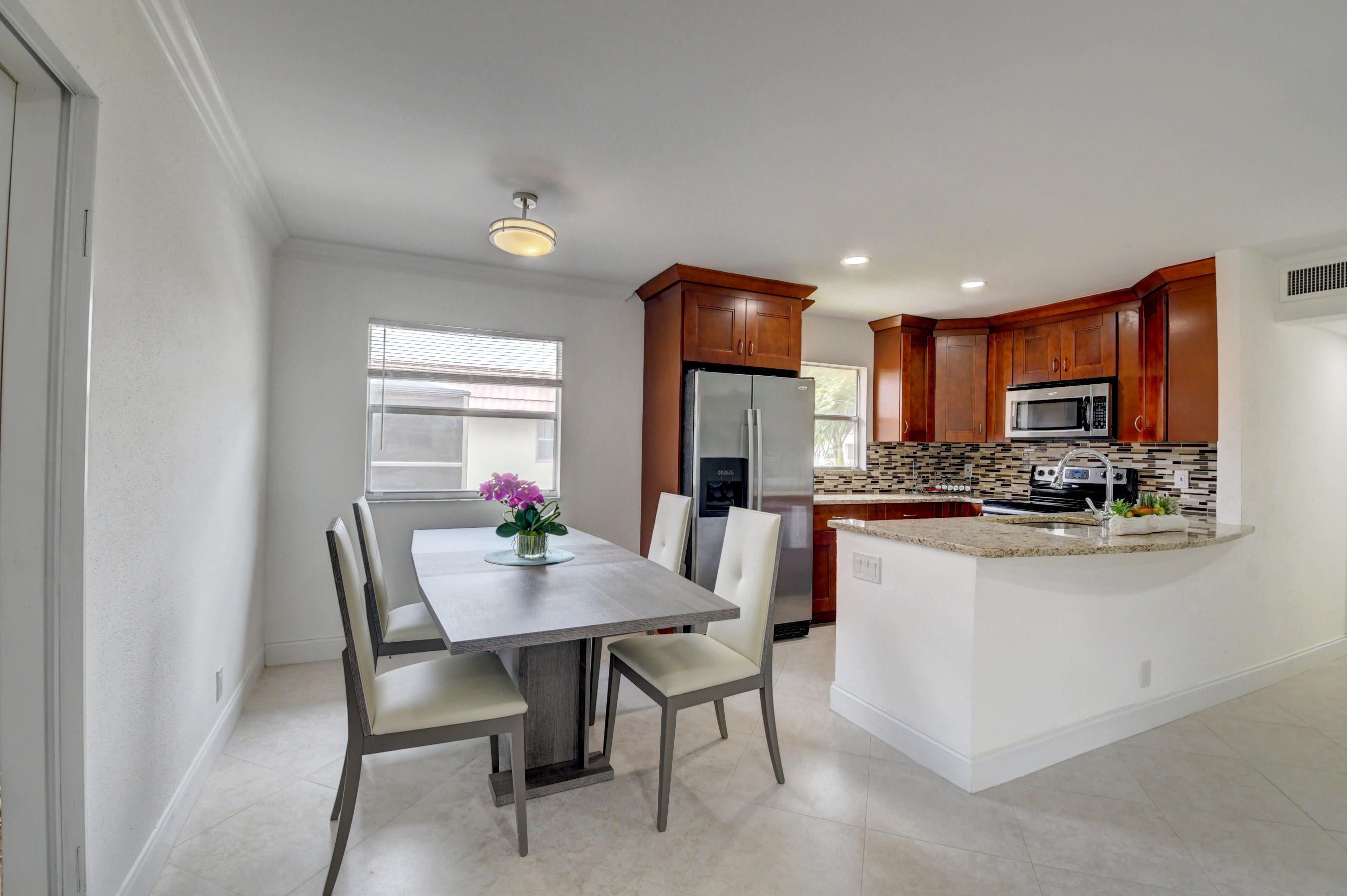2BR – Condominium at 468 Saxony Way