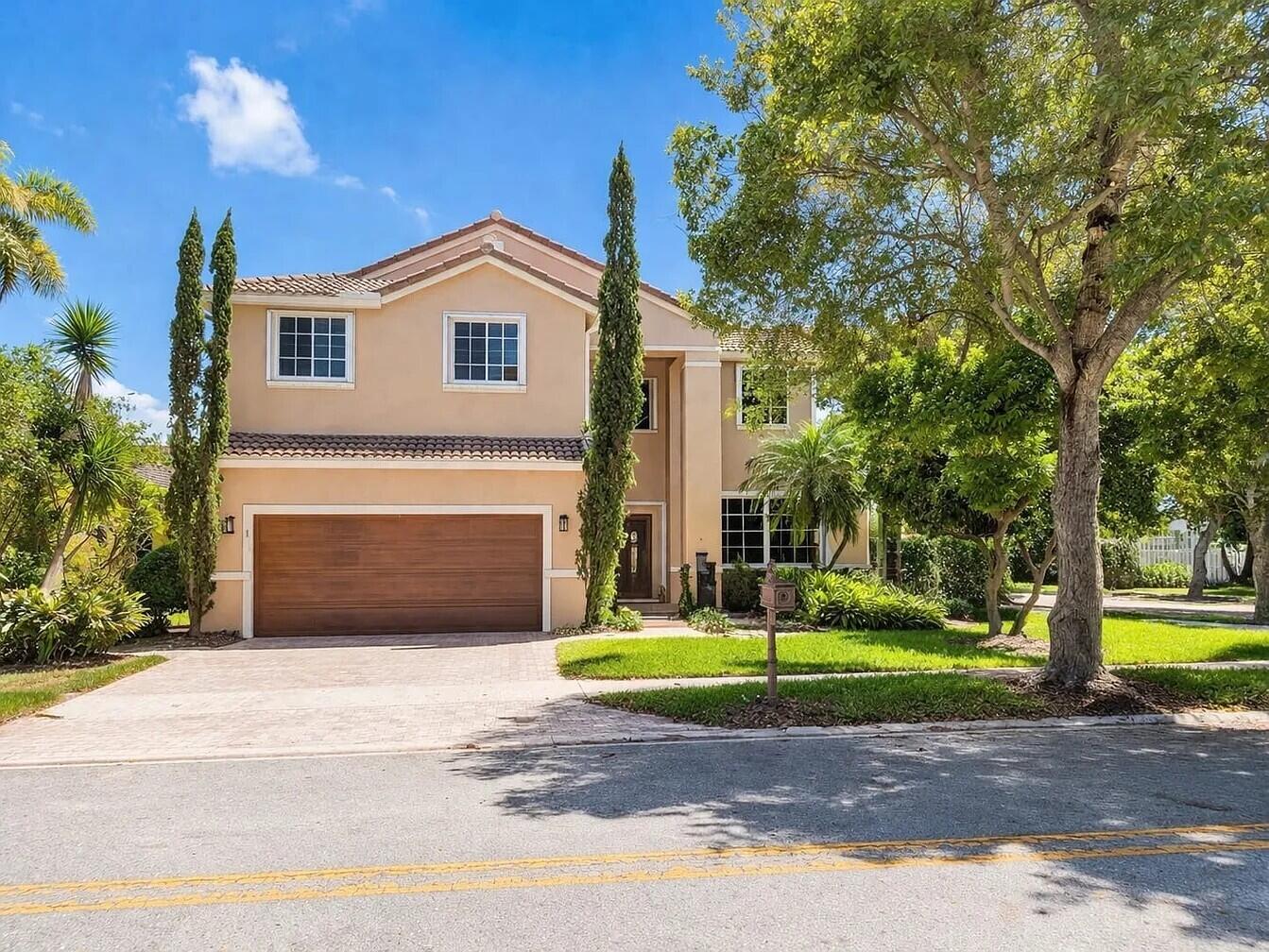 5BR – SingleFamilyResidence at 131 Cameron Court