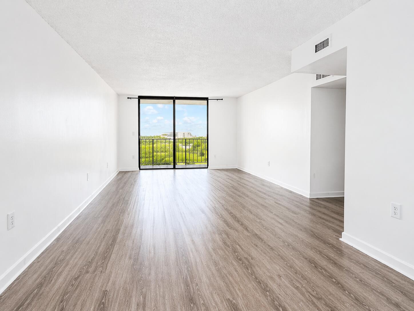2BR – Condominium at 9682 Fontainebleau Boulevard #603