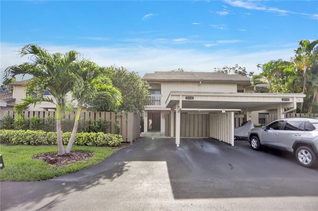 4BR – Townhouse at 264 Deer Creek Wildwood Lane E