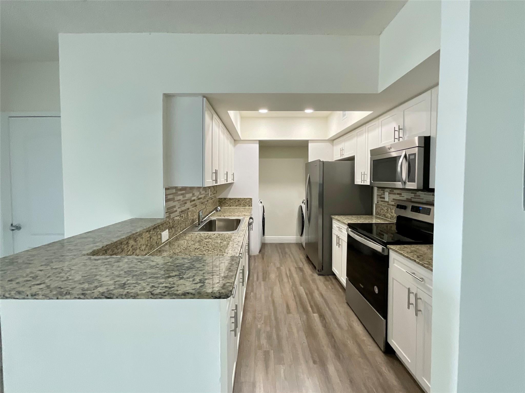 2BR – Condominium at 16900 N Bay Road #2-1211