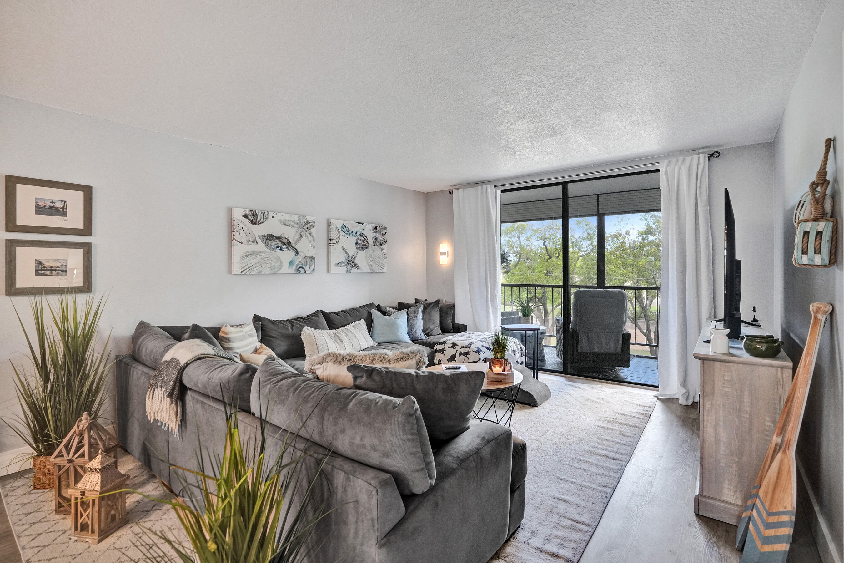 2BR – Condominium at 2400 Deer Creek Country Club Boulevard