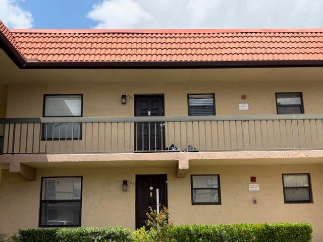 2BR – Condominium at 21906 Lake Forest Circle