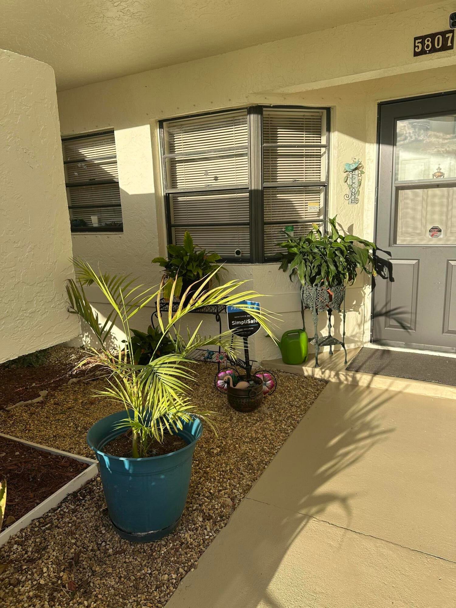 2BR – Condominium at 5807 Parkwalk Drive