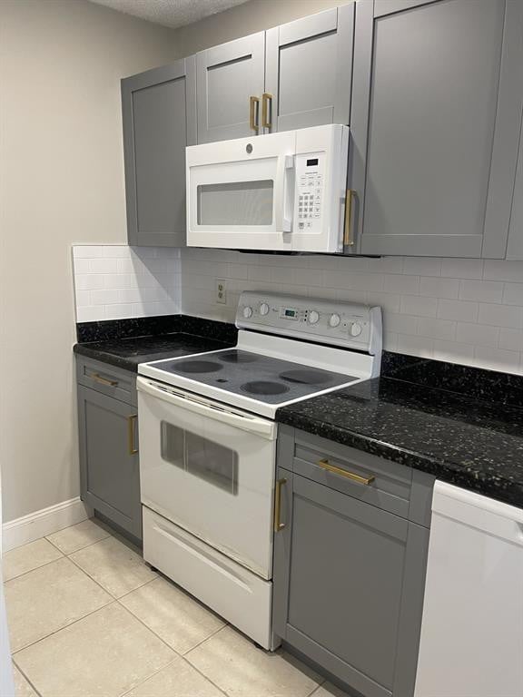 2BR – Condominium at 3662 N University Drive #F-7
