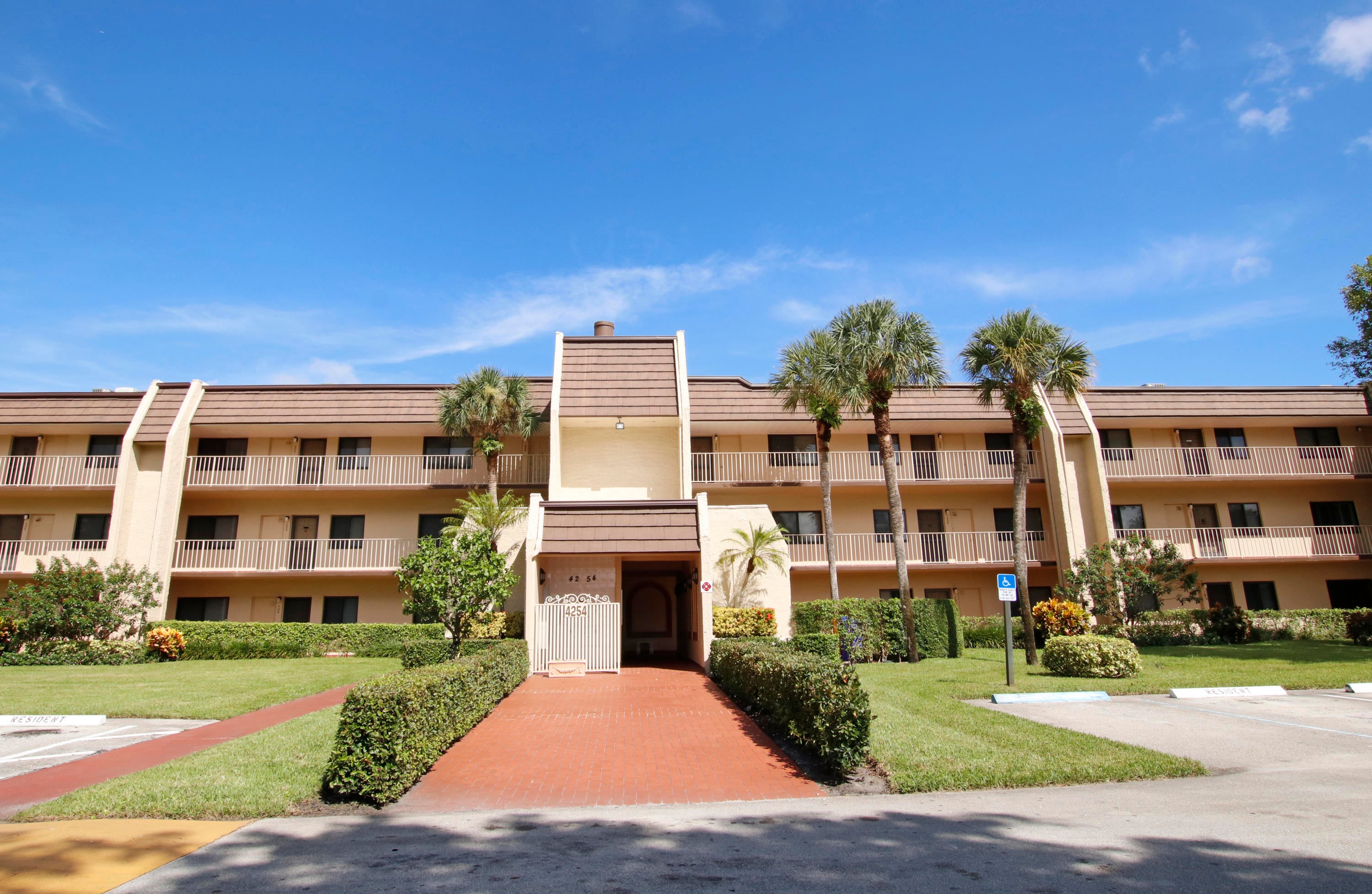 1BR – Condominium at 4254 Deste Court #305
