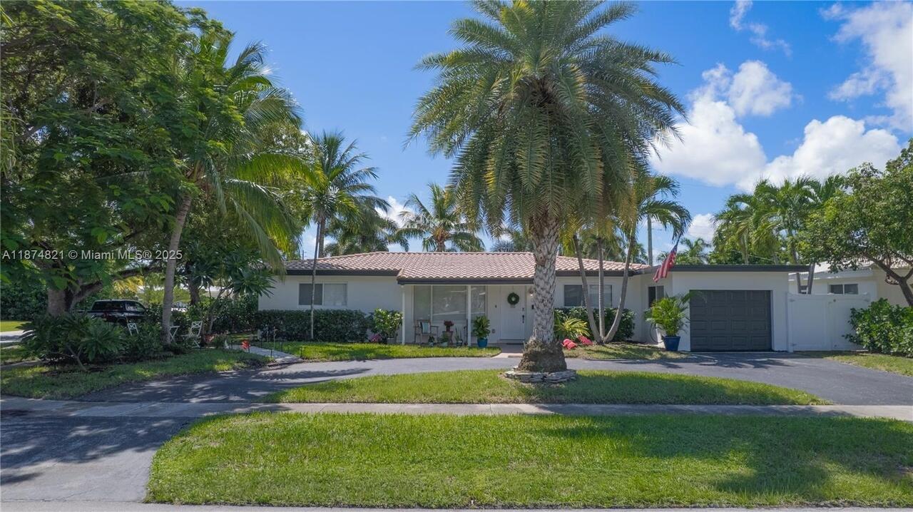 4BR – SingleFamilyResidence at 1116 SE 13th Court