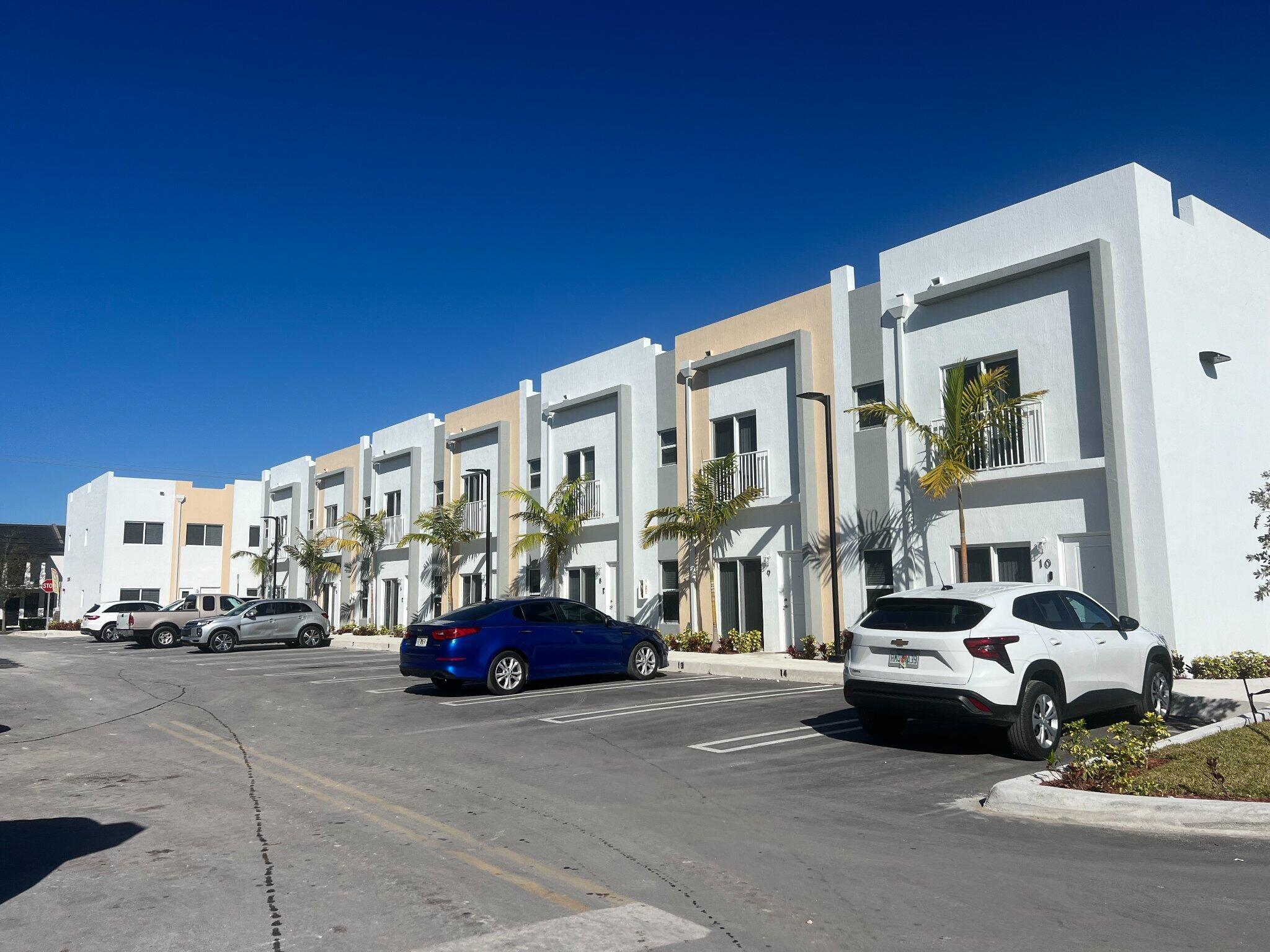 4BR – Townhouse at 25265 SW 134th Avenue #4