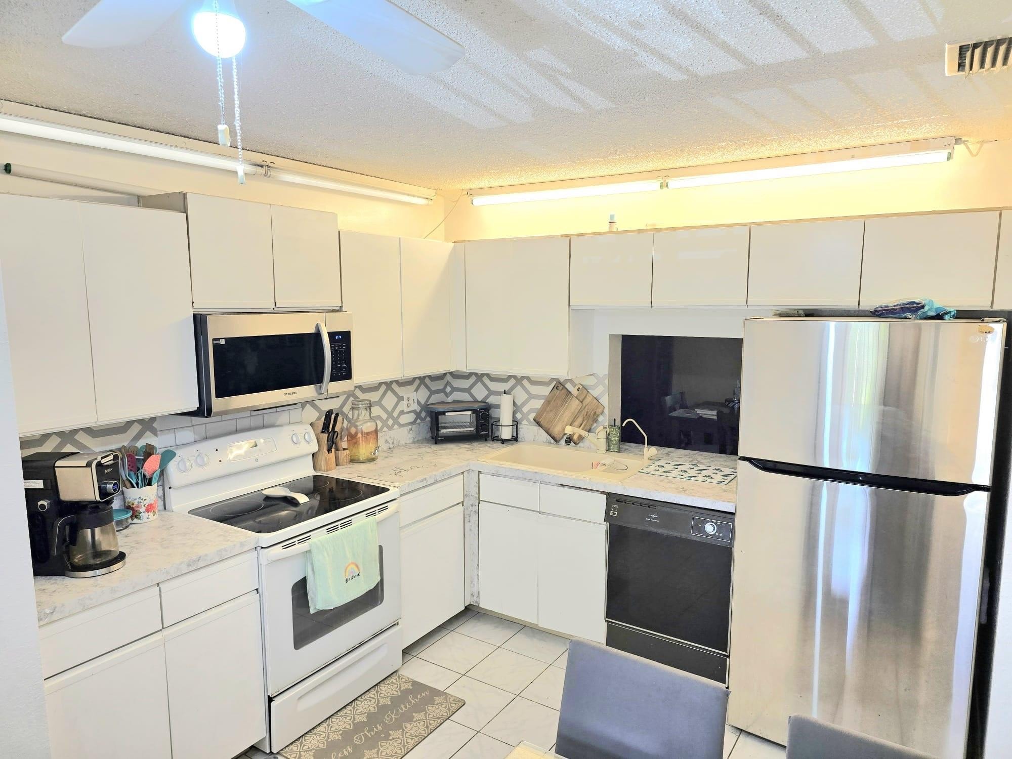 2BR – Condominium at 4047 NW 22nd Street #210b