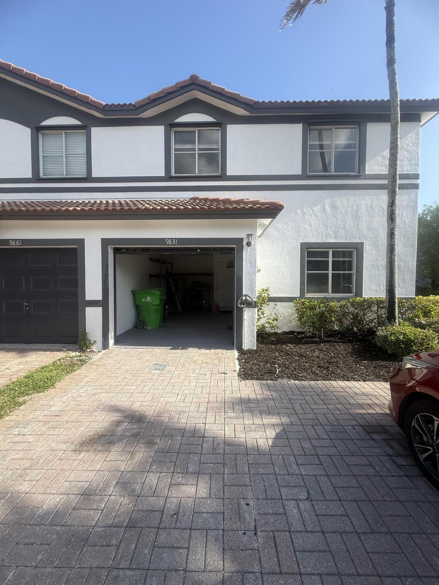 3BR – Townhouse at 9831 NW 24th Street