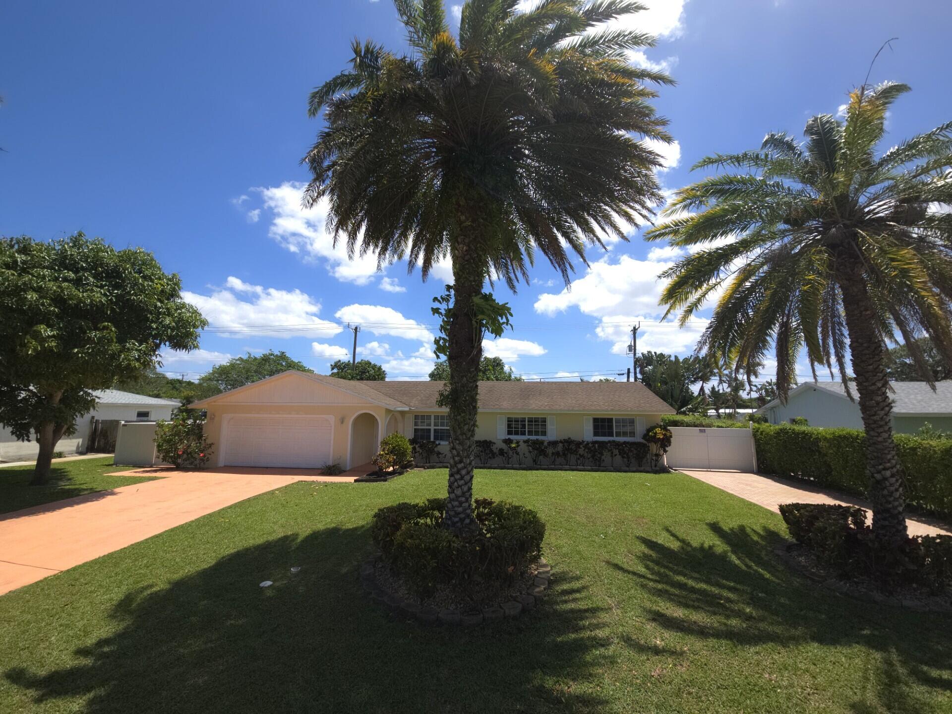 3BR – SingleFamilyResidence at 4554 Franwood Drive