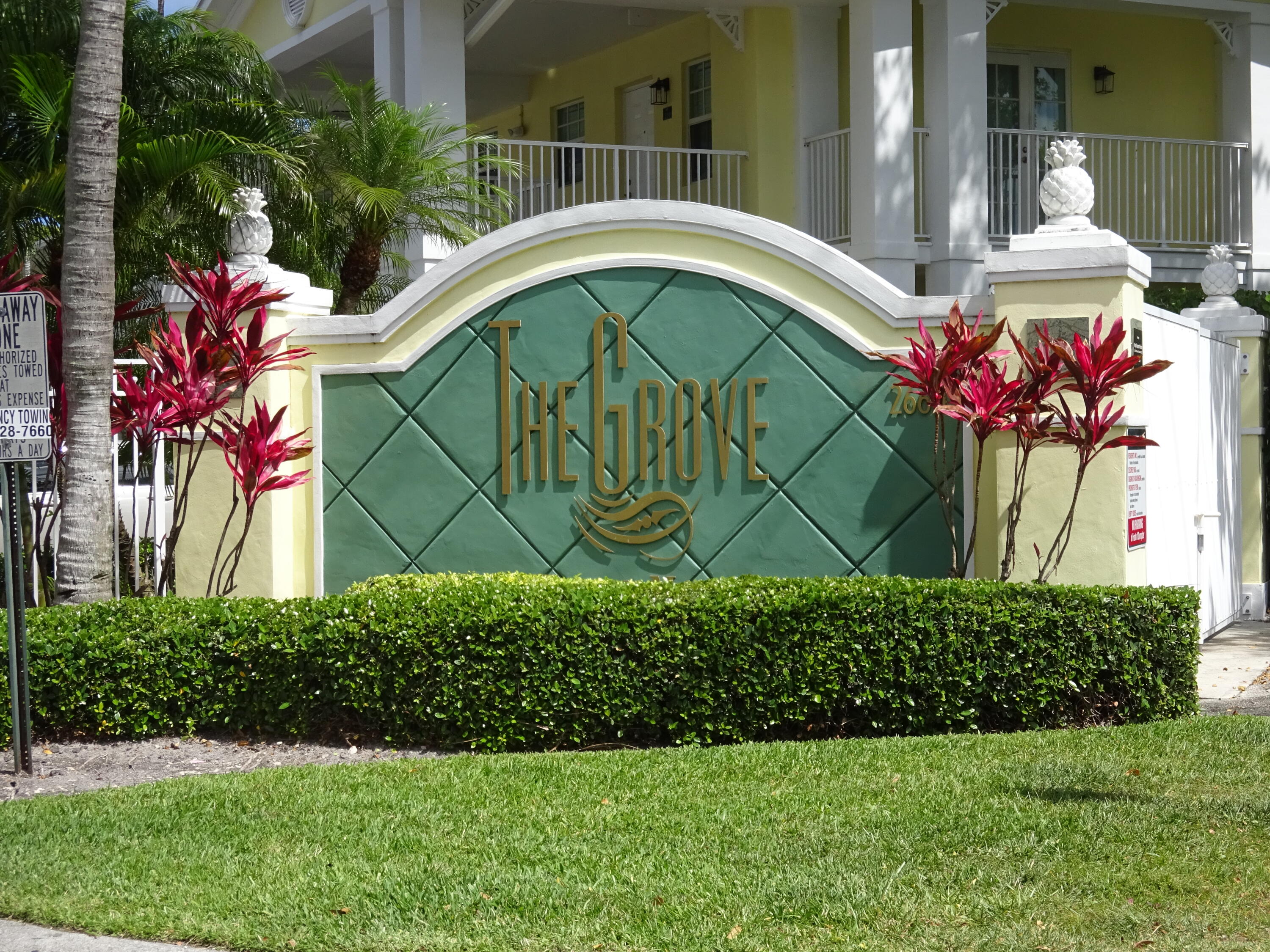 2BR – Condominium at 2660 NE 8th Avenue #208