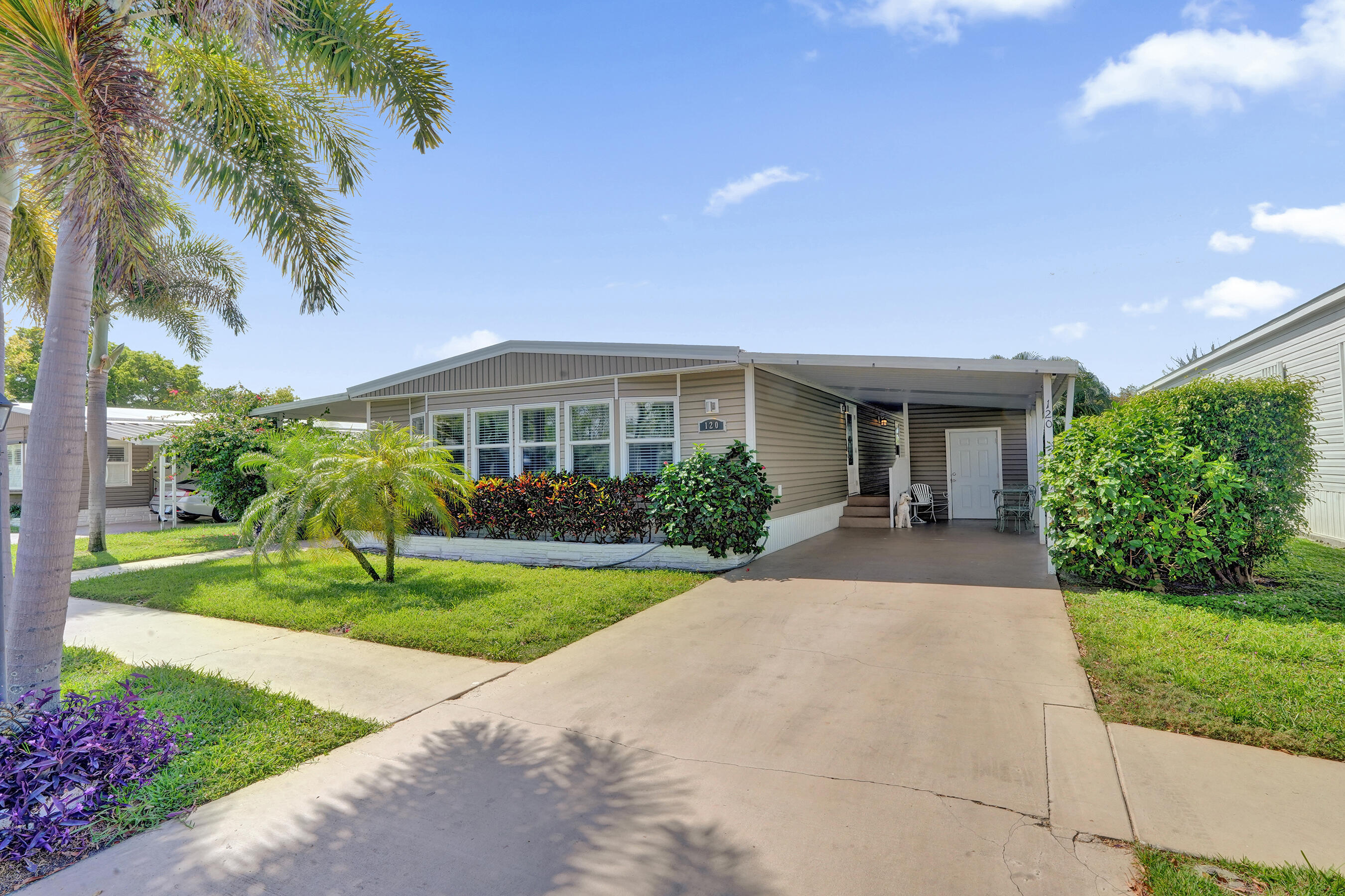 2BR – ManufacturedHome at 120 NW 53rd Place