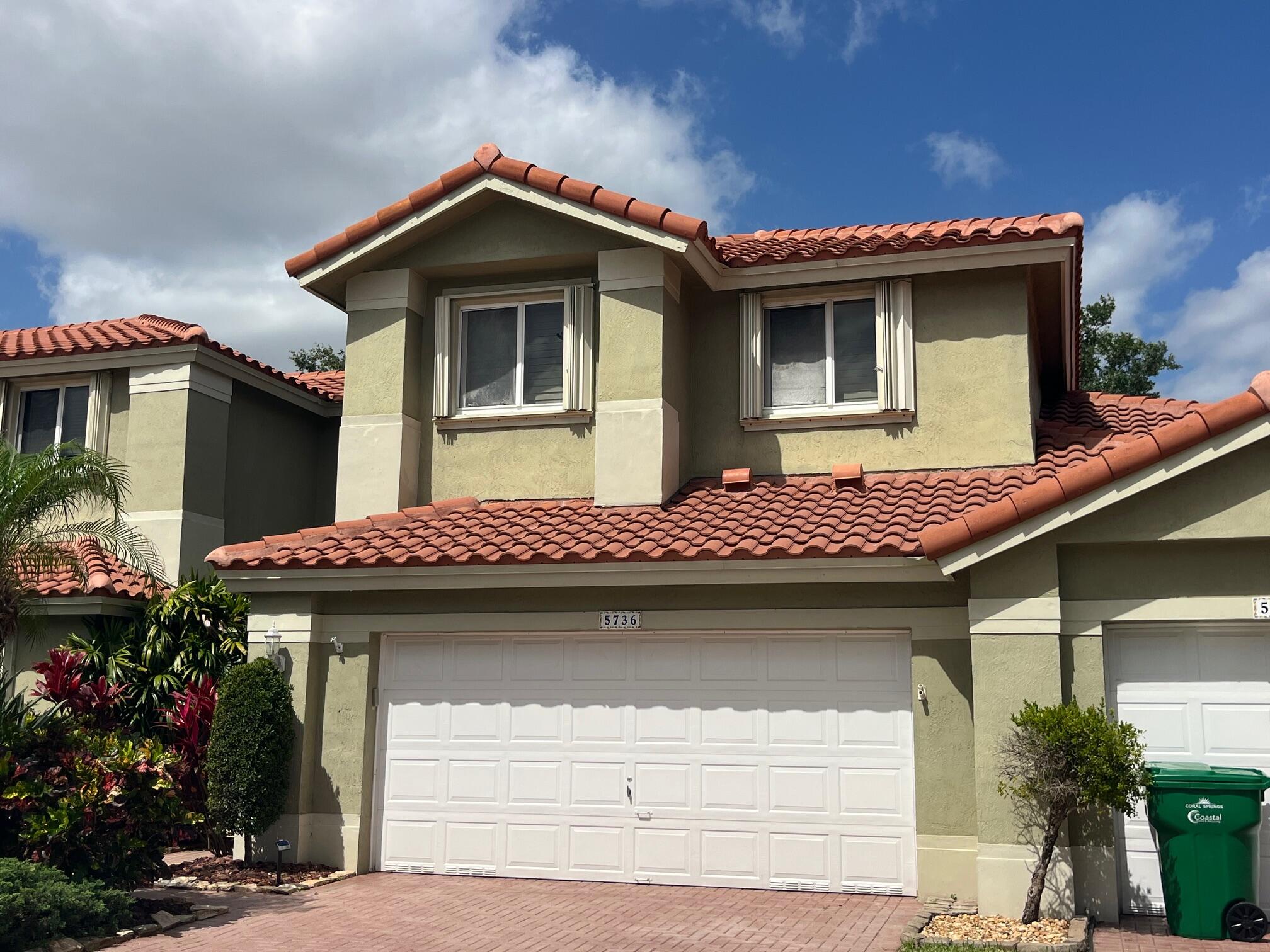 3BR – Townhouse at 5736 NW 127th Terrace