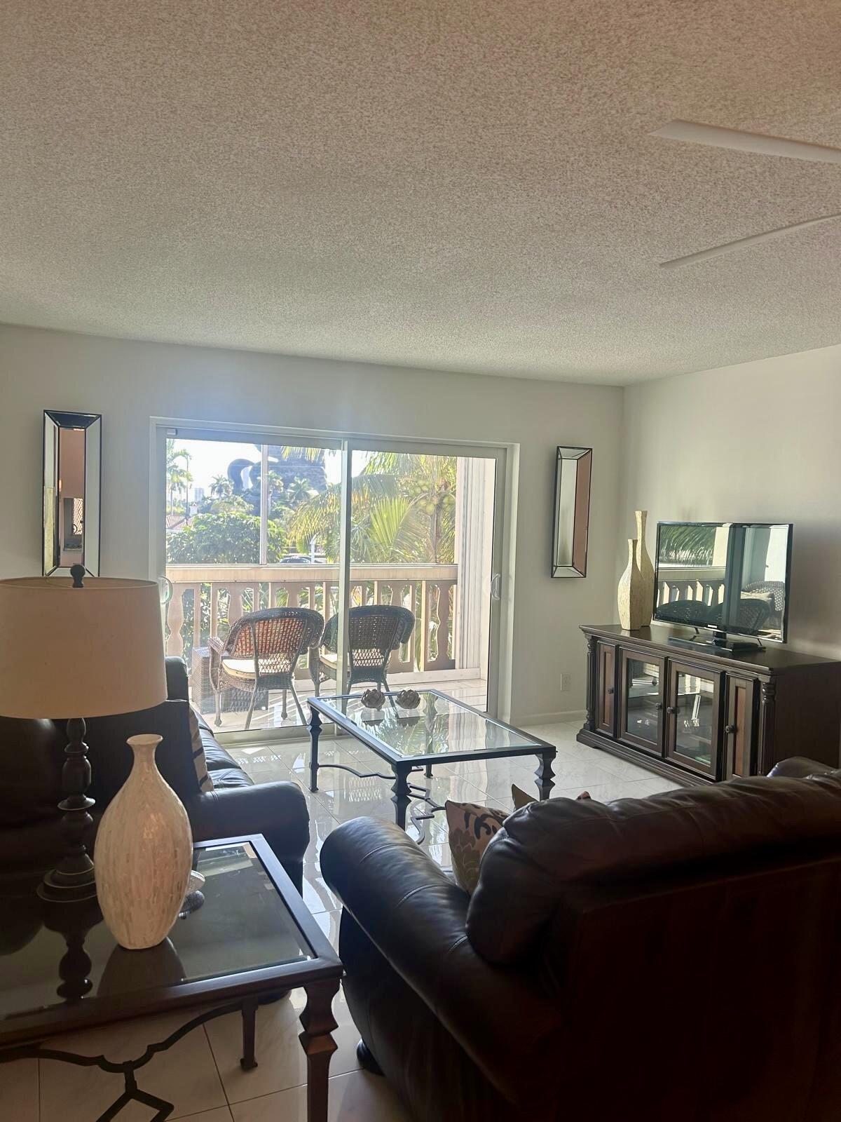 2BR – Condominium at 410 SE 2nd Street #323
