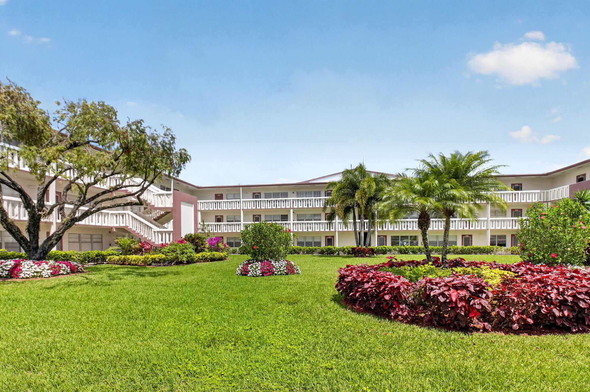 2BR – Condominium at 144 Fanshaw D
