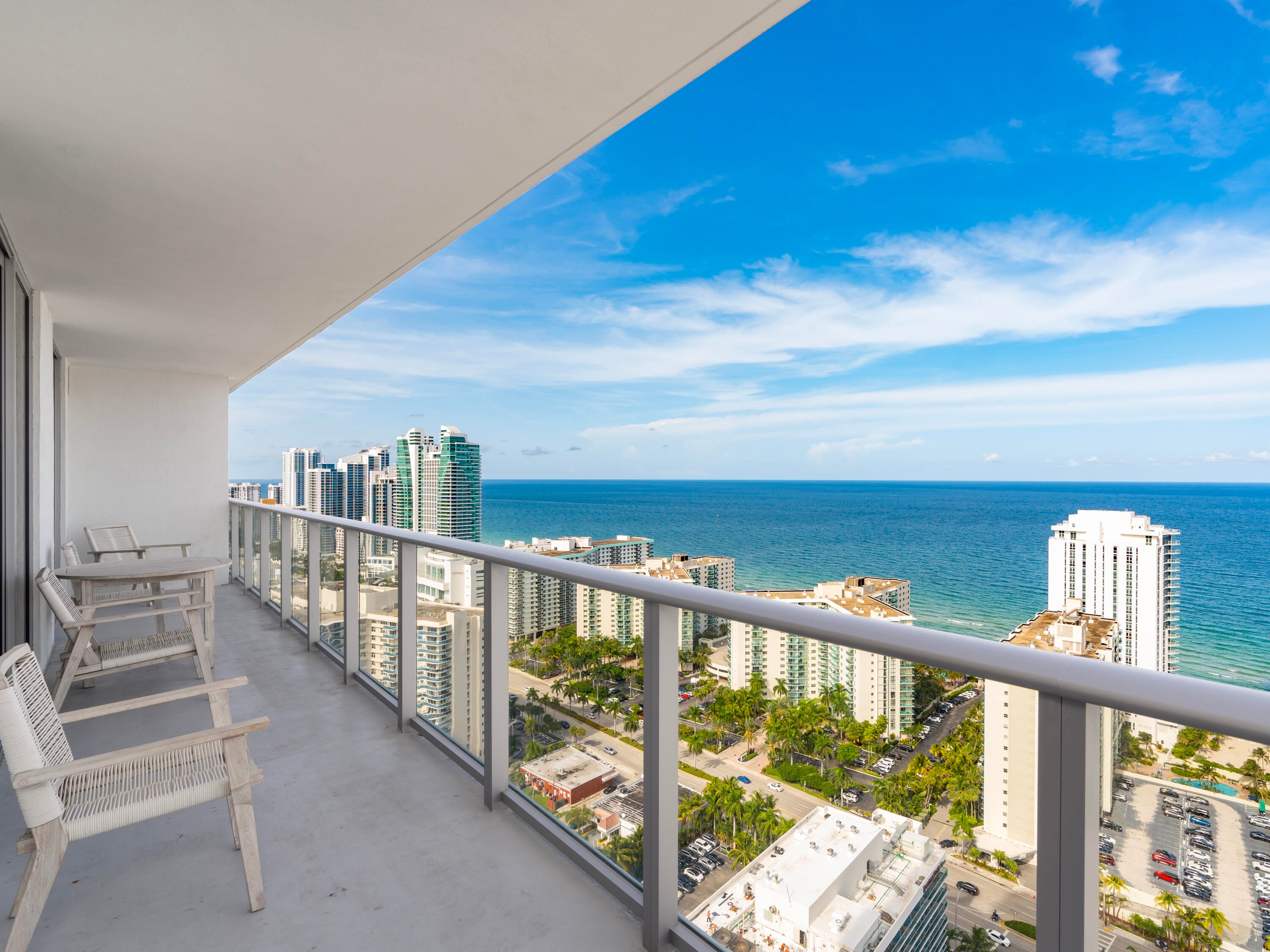 2BR – Condominium at 4010 S Ocean Drive #R2905